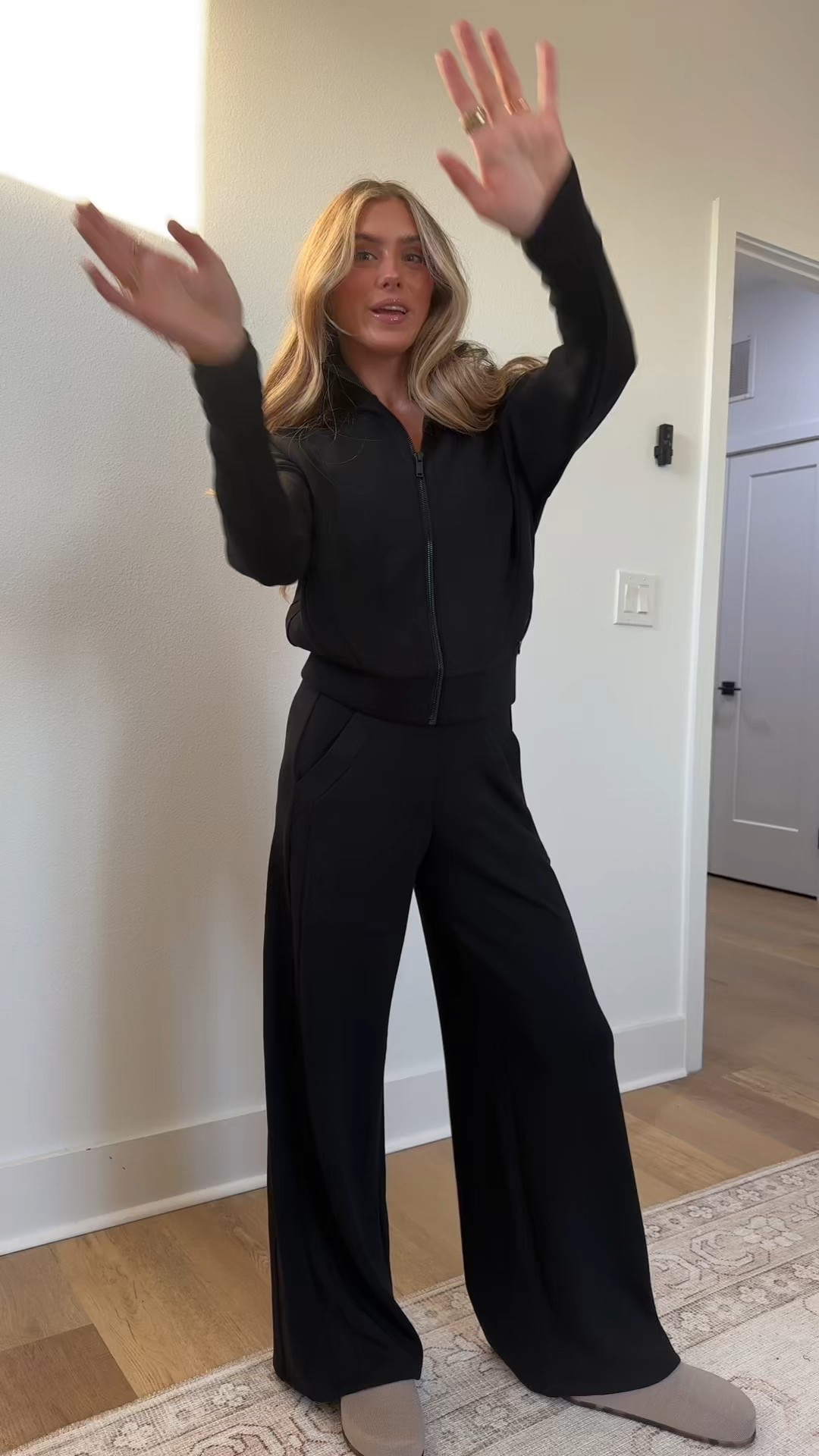 a sale worth shopping @SPANX if you’ve never tried the Spanx fabric I’ll be the first to tell you you are missing out the air essentials fabric is the most soft, smooth, buttery, cooling fabric around and truly is unmatched. 😌 I’m 5’4. I’m size XS. 

#spanxpartner #spanx #blackfridaysale #spanxairessentials #spanxblackfriday 

#LTKootd #LTKCyberWeek #LTKHoliday