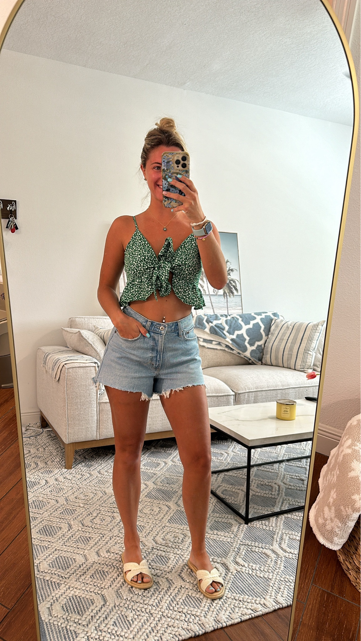 Cute outfit for the summer, vacation or date night! #shein #abercrombie #denimshorts #croptop #summeroutfit #vacationoutfit #datenightoutfit #goingoutoutfit #girlsnightout #dolcevita #sandals

#LTKTravel #LTKFindsUnder50 #LTKSaleAlert