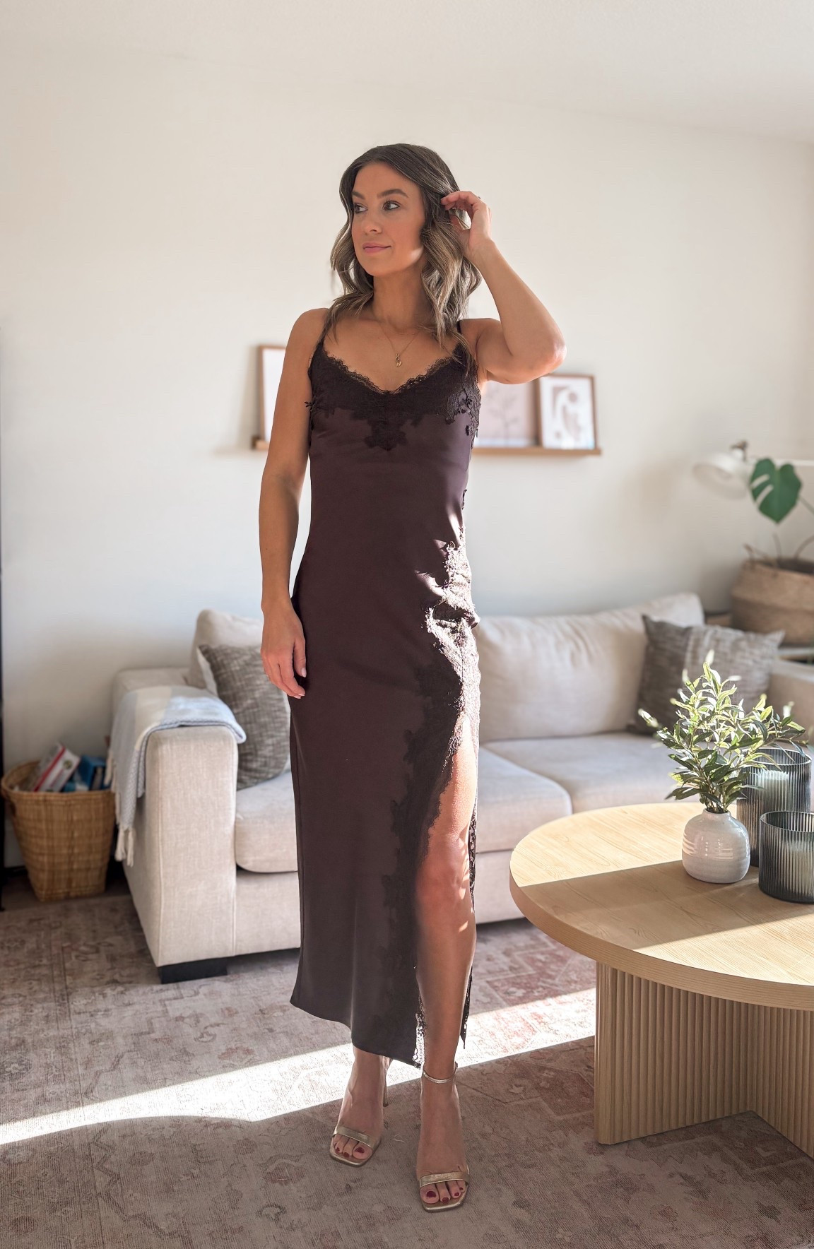 This dress is sooo gorgeous. I’m obsessed with the lace detail, the side slit, the colour, and the fit!! Wearing XS. 

#LTKpartywear #LTKcanada #LTKdresses