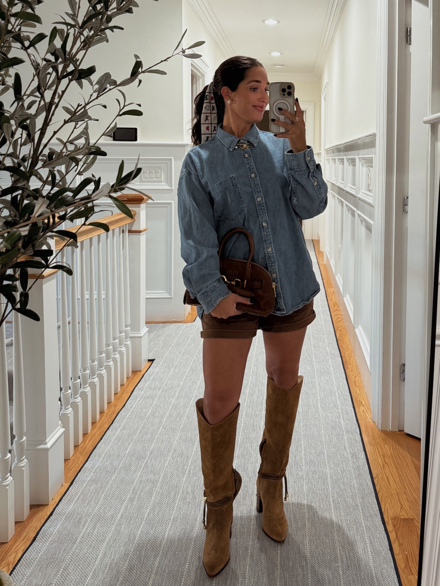 Wear this top from aritzia at least 2x a week! 

#LTKSeasonal #LTKStyleTip