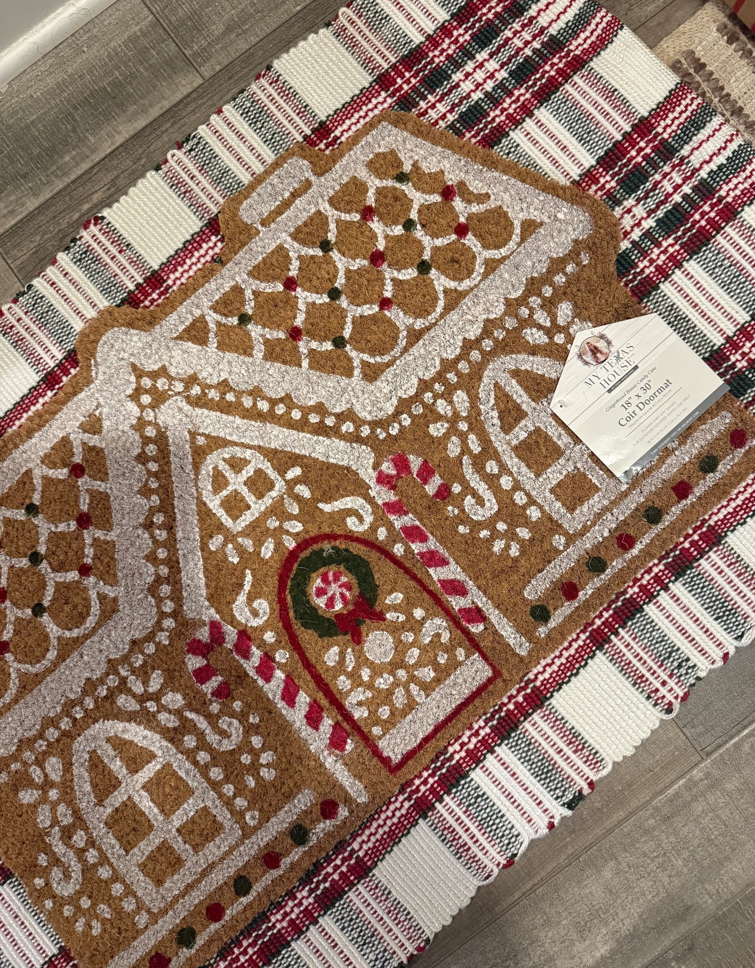 Bought this new holiday doormat/ rug from Walmart. Love the combo❤️ 

#LTKHome #LTKSeasonal #LTKFindsUnder50