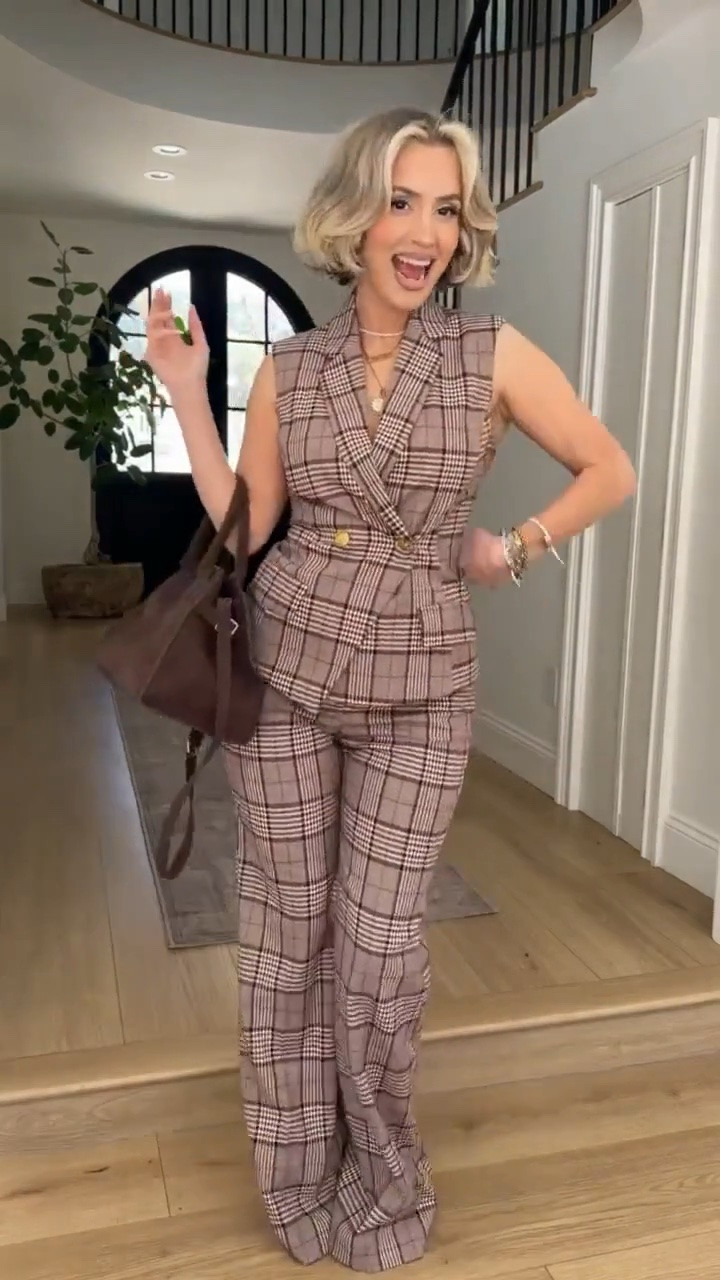 Fall colors & textures #outfitinspo 🤎#DressToExpress #ExpressPartner @Express

XS or size 2 in skirts + tops/jackets
Size 4 in bottoms

#LTKgrwm #LTKootd #LTKU