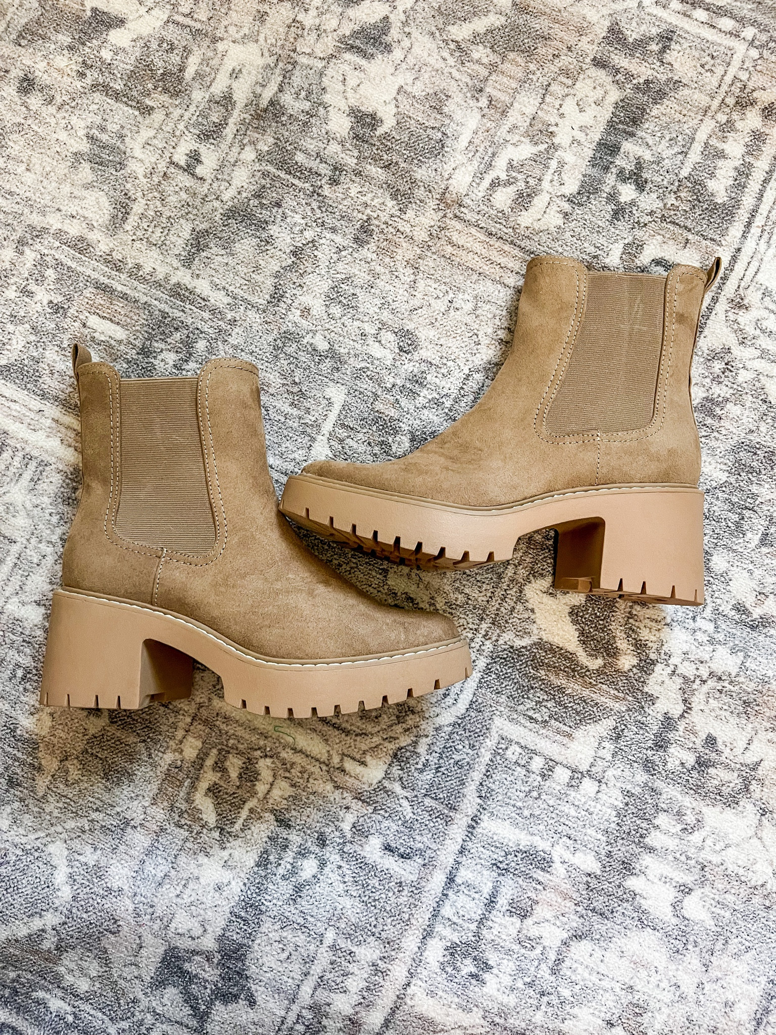 Chelsea boots// 30% off with Target circle-ends today!

#LTKshoecrush #LTKfindsunder50 #LTKsalealert