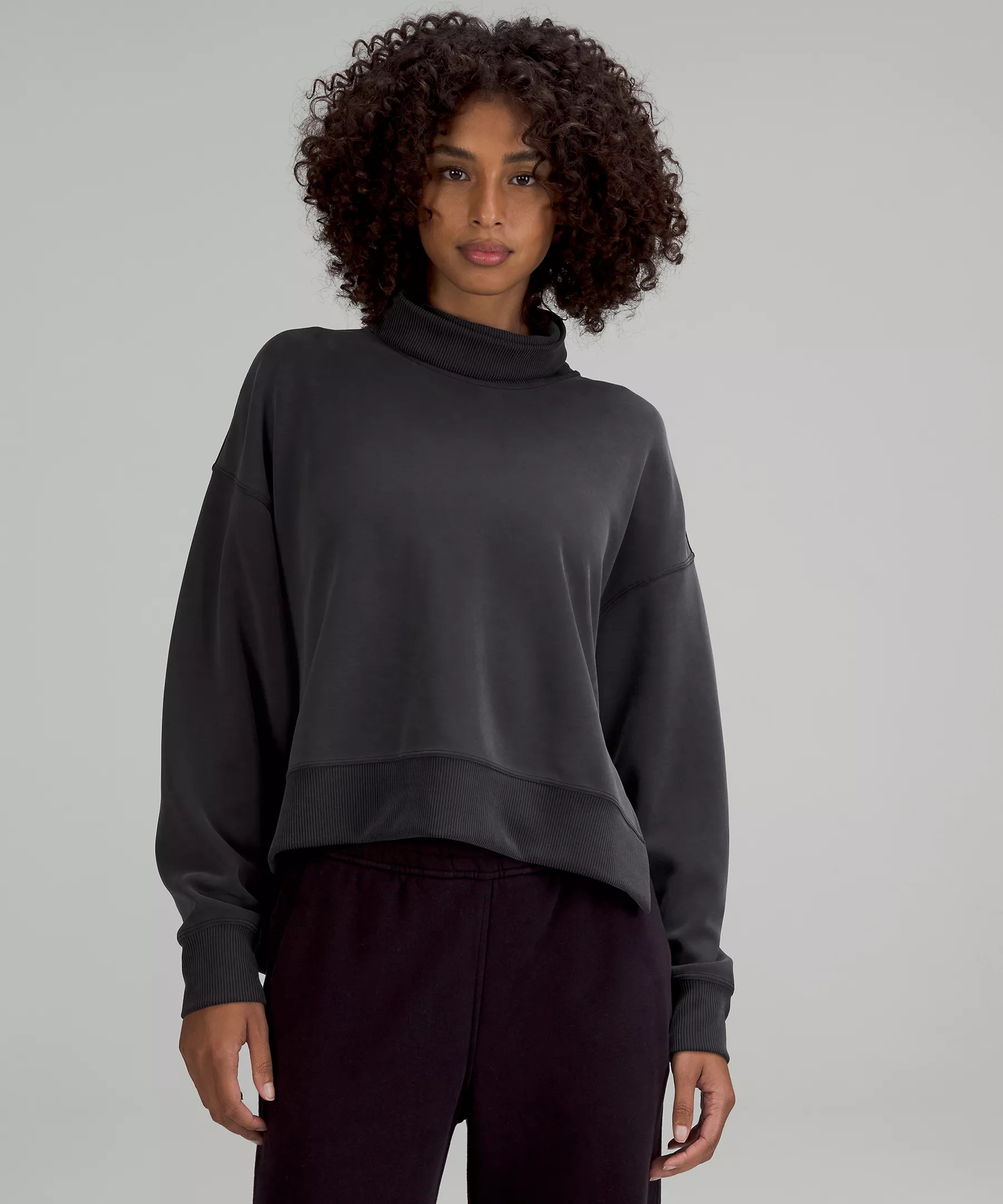 Softstreme Turtleneck Pullover | lululemon (CA)