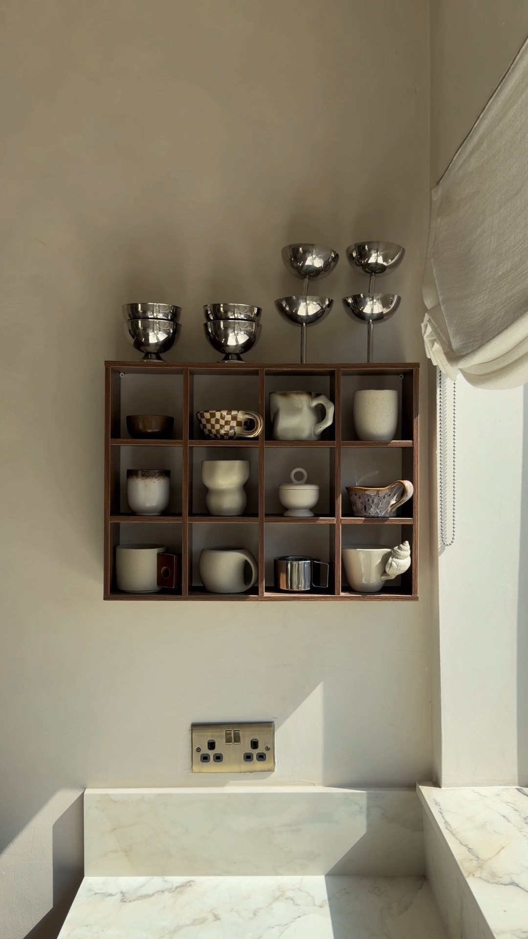 Which cup would you choose for your Sunday morning coffee? ☕️ 



#mugshelf #coffeecups #mugaddict #mugs #mugcollection 

#LTKhome #LTKuk #LTKsummer