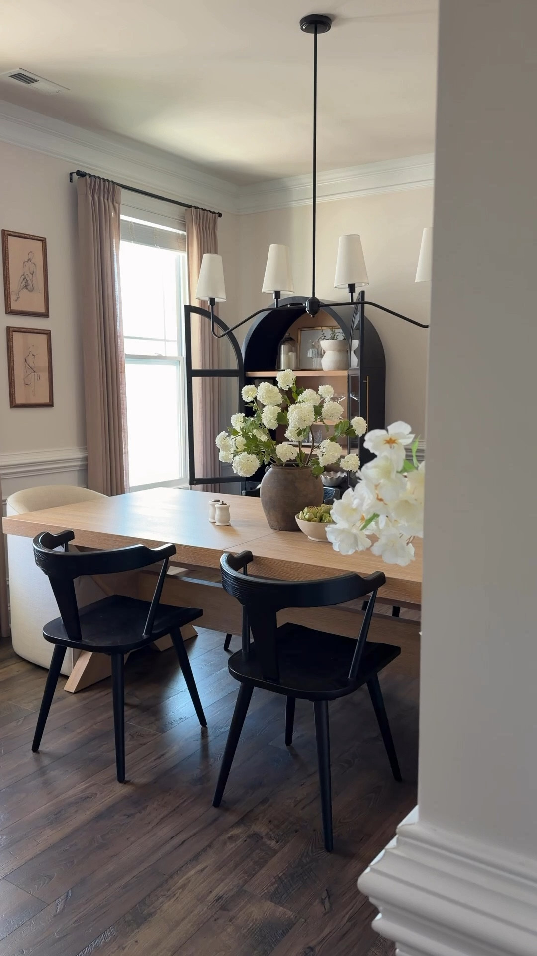 Dining room 

Dining table
Dining chairs 
Arched cabinet 

#LTKHome #LTKSeasonal