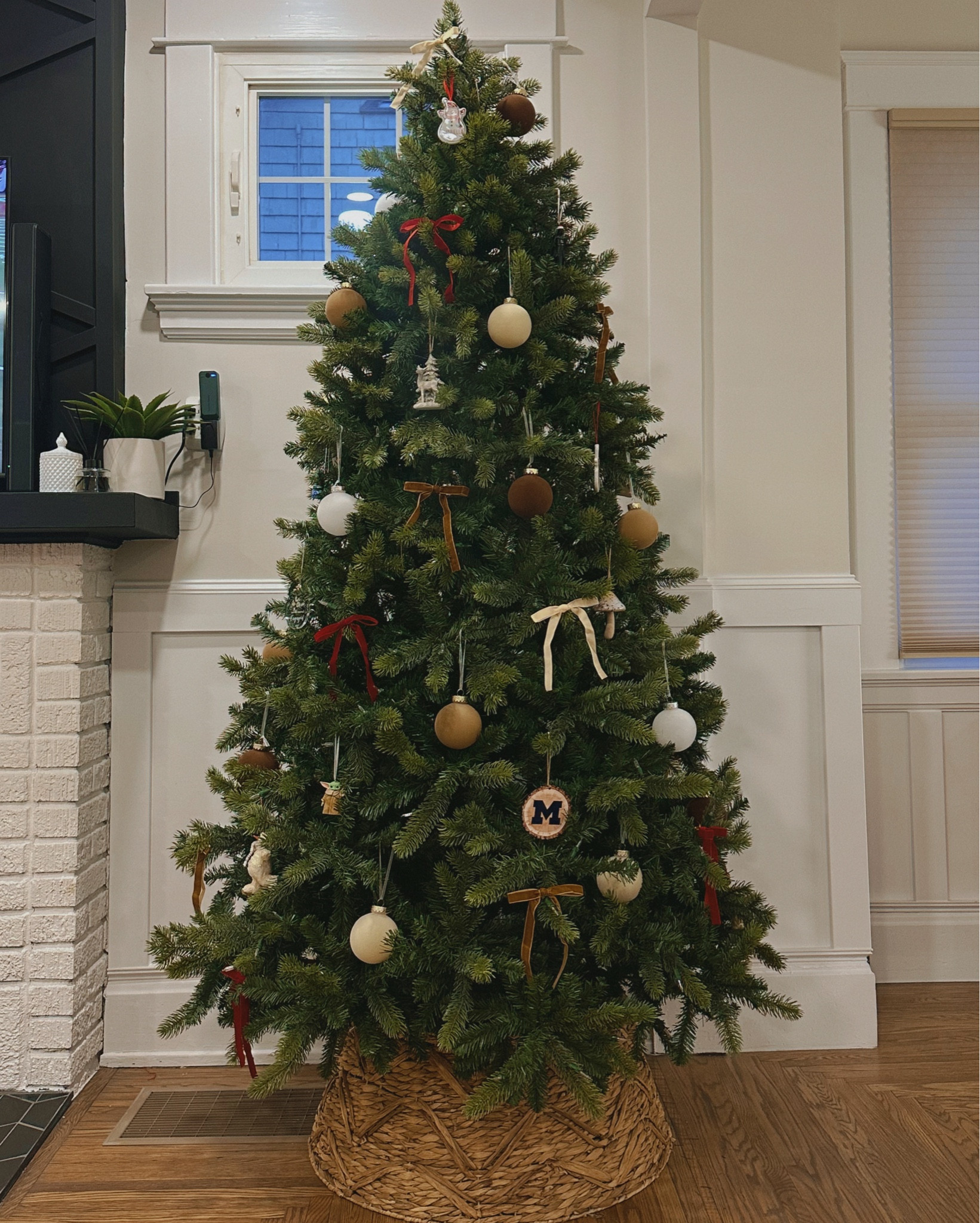 Ornaments on and she’s a BEAUTY 🎄🎁

#LTKGiftGuide #LTKSeasonal #LTKHoliday