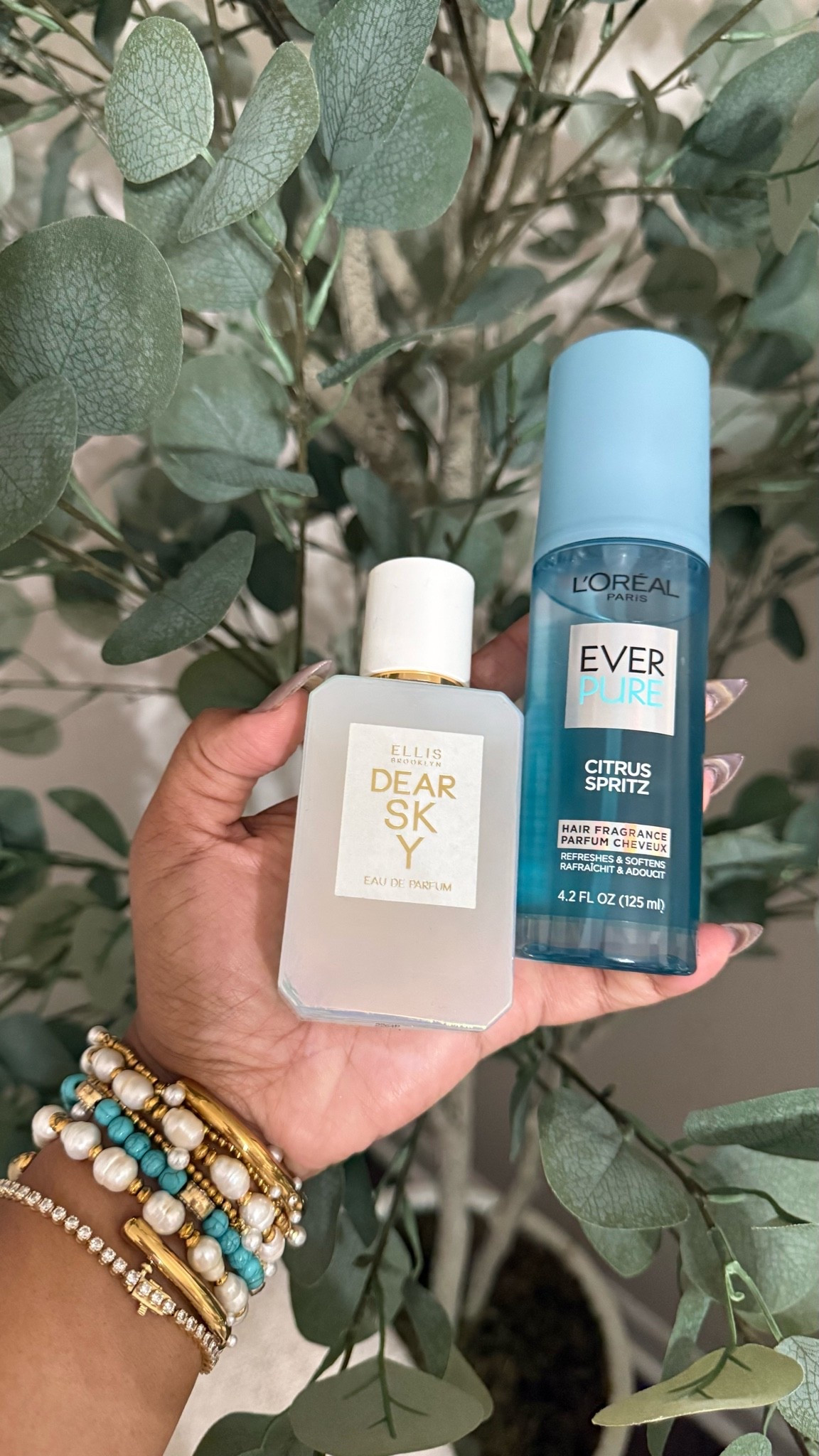 Fragrance combo: 

Dear sky fragrance @Ellis Brooklyn 
modern fruity floral,  with honeydew melon, strawberry leaf, white peony and galbanum.

Tagged other scents from this brand that I love also.

#LTKgrwm #LTKdayinmylife