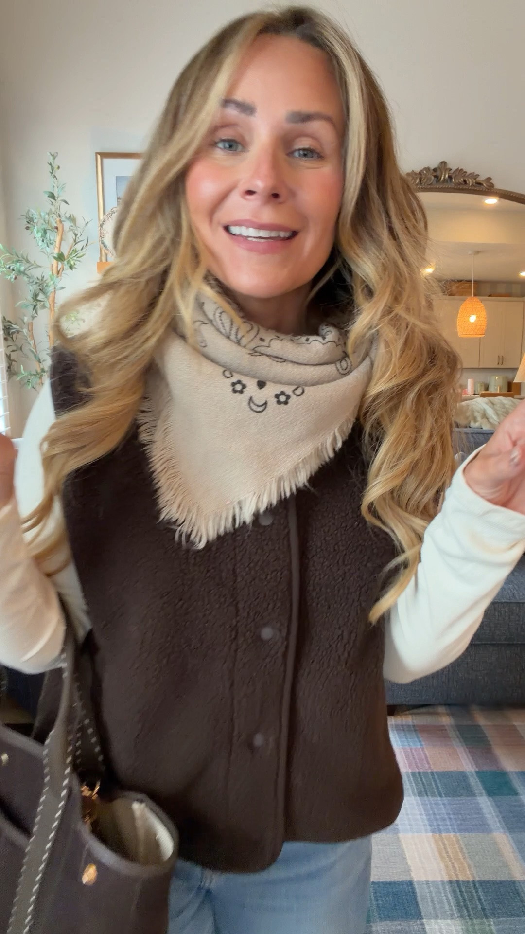 Last call on the American Eagle sale! 🍂

These jeans are my absolute favorite. They're light wash and wide leg, and they're the pair I keep reaching for. For reference, I'm wearing a 6 short. 🙋‍♀️

The cozy brown vest is under $35 and goes with everything I own this fall: a henley underneath, a scarf, and I'm out the door.

Comment SALE and I'll send you the links before it ends! 🤎

#americaneagle #aejeans #fallstyle #petitefashion #denim #over40style #ltkfindsunder50