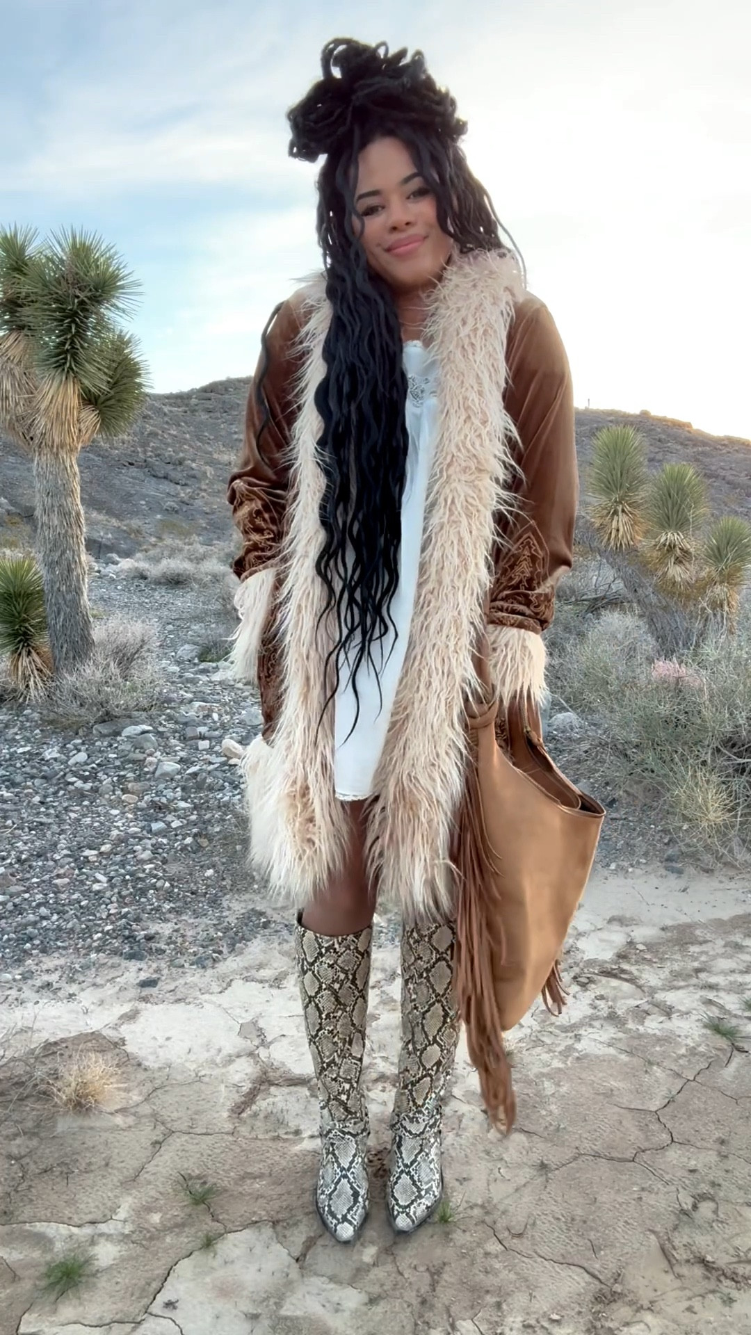 Boho Vibes 🌾🌙🐍🤎 
.
.
linked similar Penny Lane coats as mine is old - may be able to find similar on Depop as well 🤎
Also my bag is on suuuuper sale right now 🤎

#LTKPetite #LTKSeasonal #LTKootd