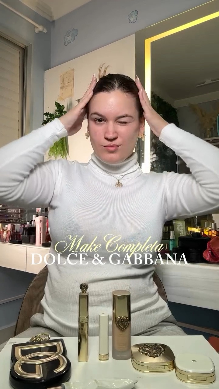 Amooooo essa série de makes completas ✨ Hoje vamos de @dolcegabbana_beauty 🤍 #makecompleta #dolcegabbana #dolcegabbanabeauty #makesdeluxo