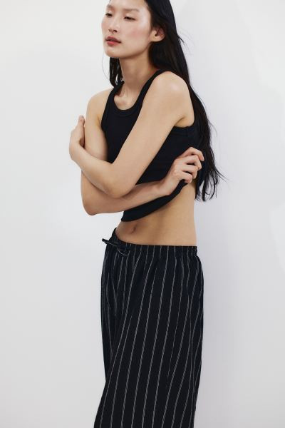 Wide pull-on trousers - High waist - Long - Light greige - Ladies | H&M GB | H&M (UK, MY, IN, SG, PH, TW, HK)