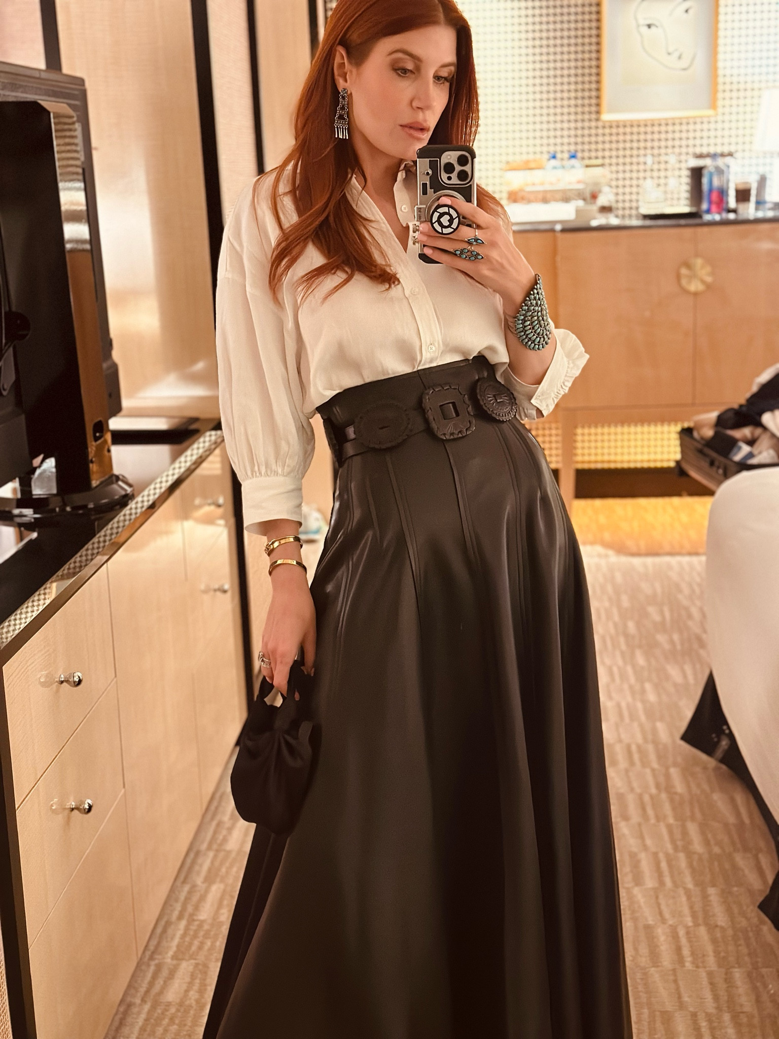 Business dinner or holiday party, this faux leather maxi skirt is insanely stunning. Talk about a show stopper 😍

#LTKWorkwear #LTKParties #LTKStyleTip