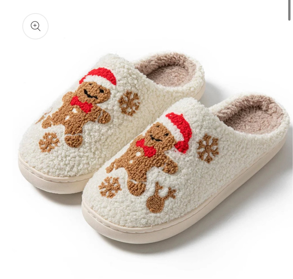 Step into sweet holiday vibes 🍪✨ Comfy, festive, and perfect for cozy days at home!

#LTKBeauty #LTKTravel #LTKSeasonal