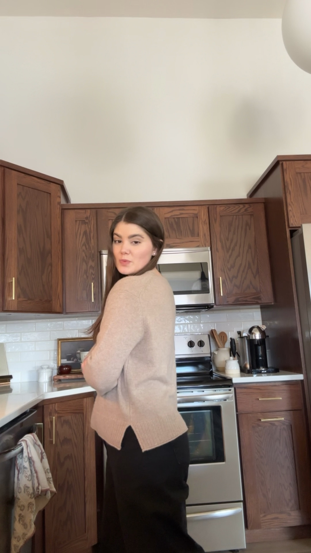 Quince boxy cashmere sweater in tan! Affordable cashmere for a fraction of the price! 

#LTKWorkwear #LTKootd