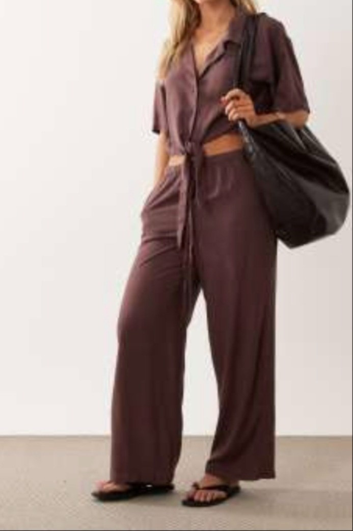 Petite tie front linen trouser co ord set.Heatwave hot summer outfits. Petite fashion.I share style for all women under 5'4/164cm! 

#LTKPetite #LTKMidsize
