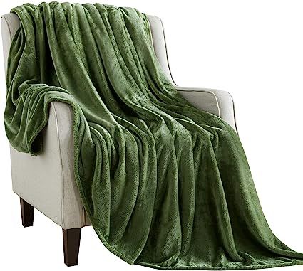 Ponvunory Flannel Fleece Plush Blanket Throw Size(50"x60", Forest Green) - Super Soft Warm Lightw... | Amazon (US)