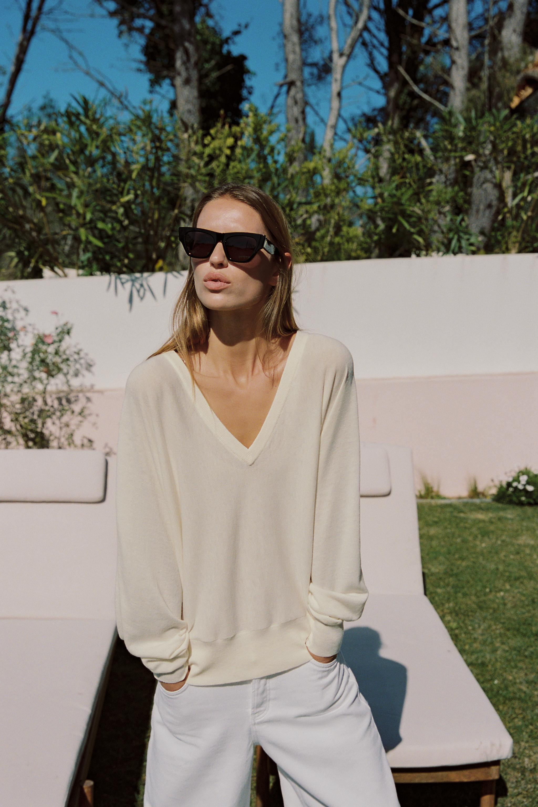 V-NECK KNIT JUMPER | Zara US