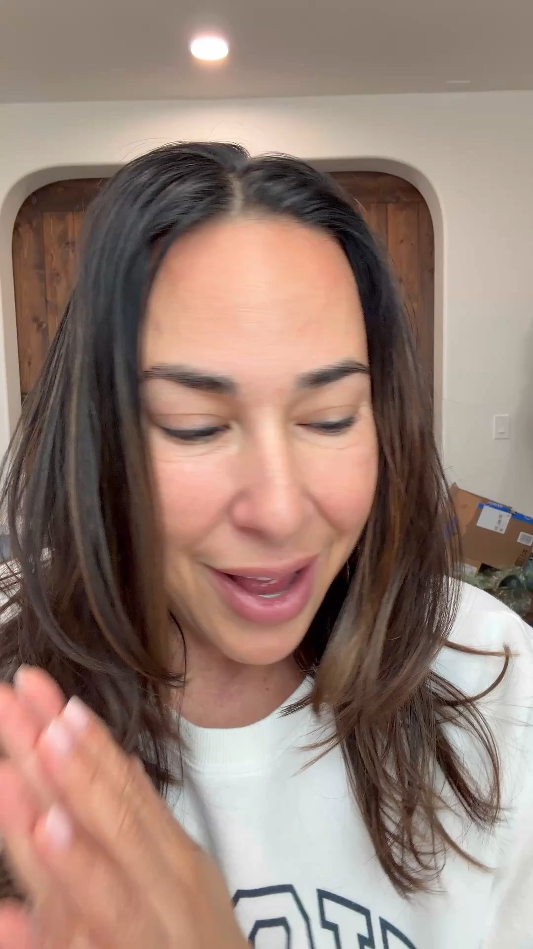 I will admit this dry shampoo is a splurge for me, but it is 100% worth it. I love that this actually makes my hair feel, and look clean. I typically can’t run my fingers through my hair when I use dry shampoo, but I can easily do so with this. This is seriously such a good find when you don’t have time (or don’t want) to wash your hair. I love that this is not greasy!
beauty must haves, dry shampoo 