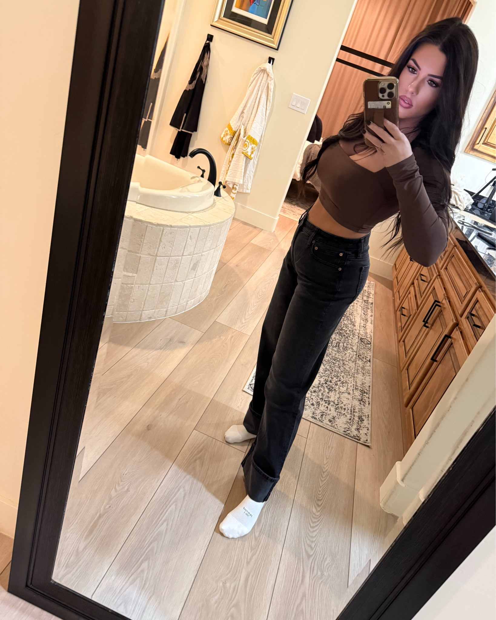 These American Eagle jeans are insanely comfy (the kind you forget you’re wearing), and this Amazon long sleeve is a must—soft, flattering, and yes… no bra required 🙌
Perfect for errands, dinner, or just living life comfortably without sacrificing cute. Linking both because they’re on repeat for me.

#LTKdayinmylife #LTKootd