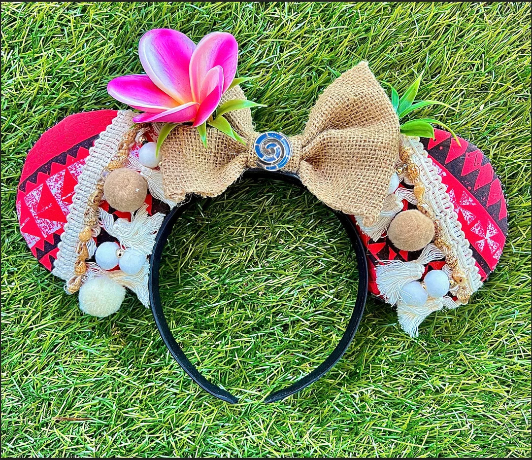 Moana Mouse Ears: Hawaiian Plumeria, Seashells, Heart of Tefiti - Etsy | Etsy (US)