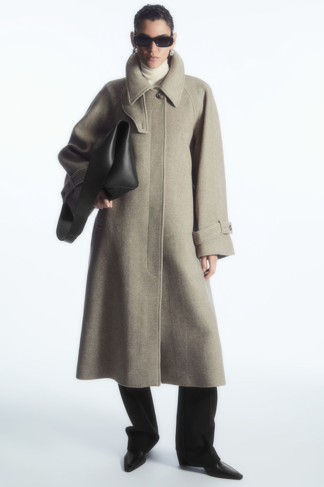 OVERSIZED ROUNDED WOOL COAT - Beige mélange - COS | COS (US)