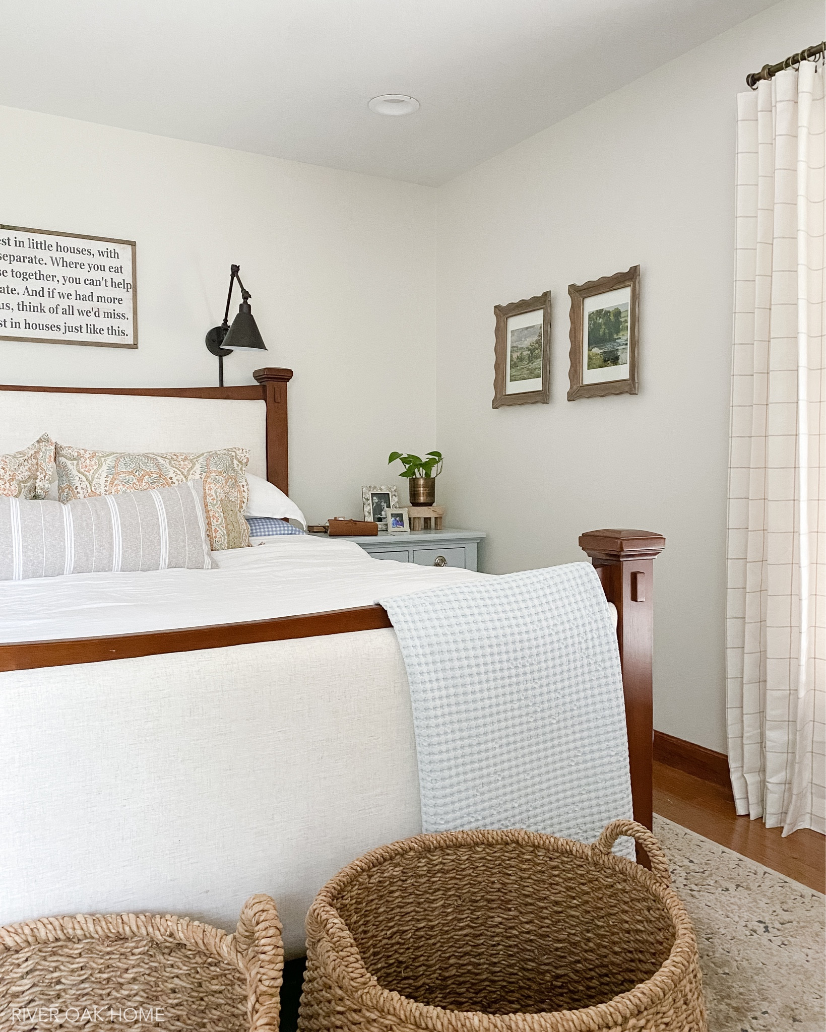 White bedding and neutral bedroom decor  

#LTKhome