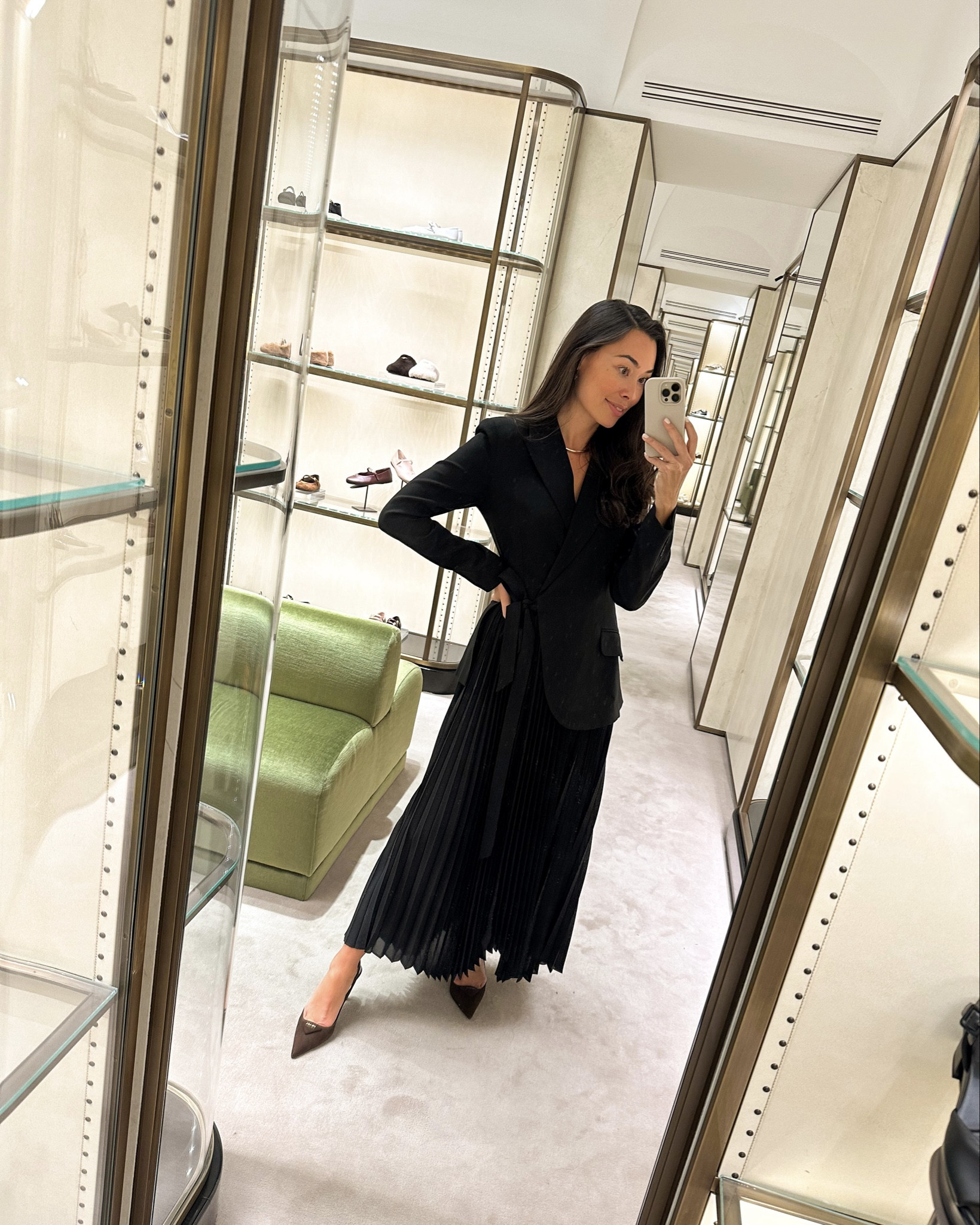 Black blazer dress - so flattering for the holidays! Holiday outfit, cocktail party. 

#LTKParties #LTKHoliday #LTKWorkwear