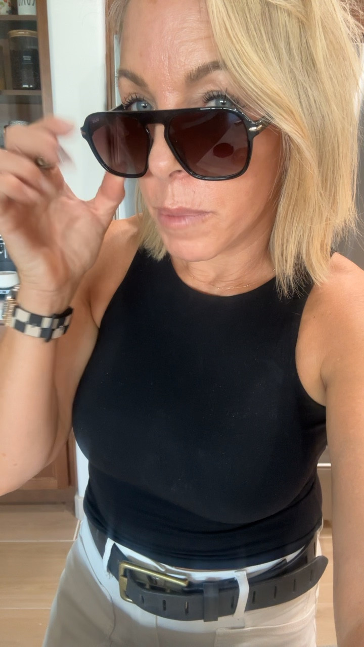 Who doesn’t love a cute pair of sunglasses?! 