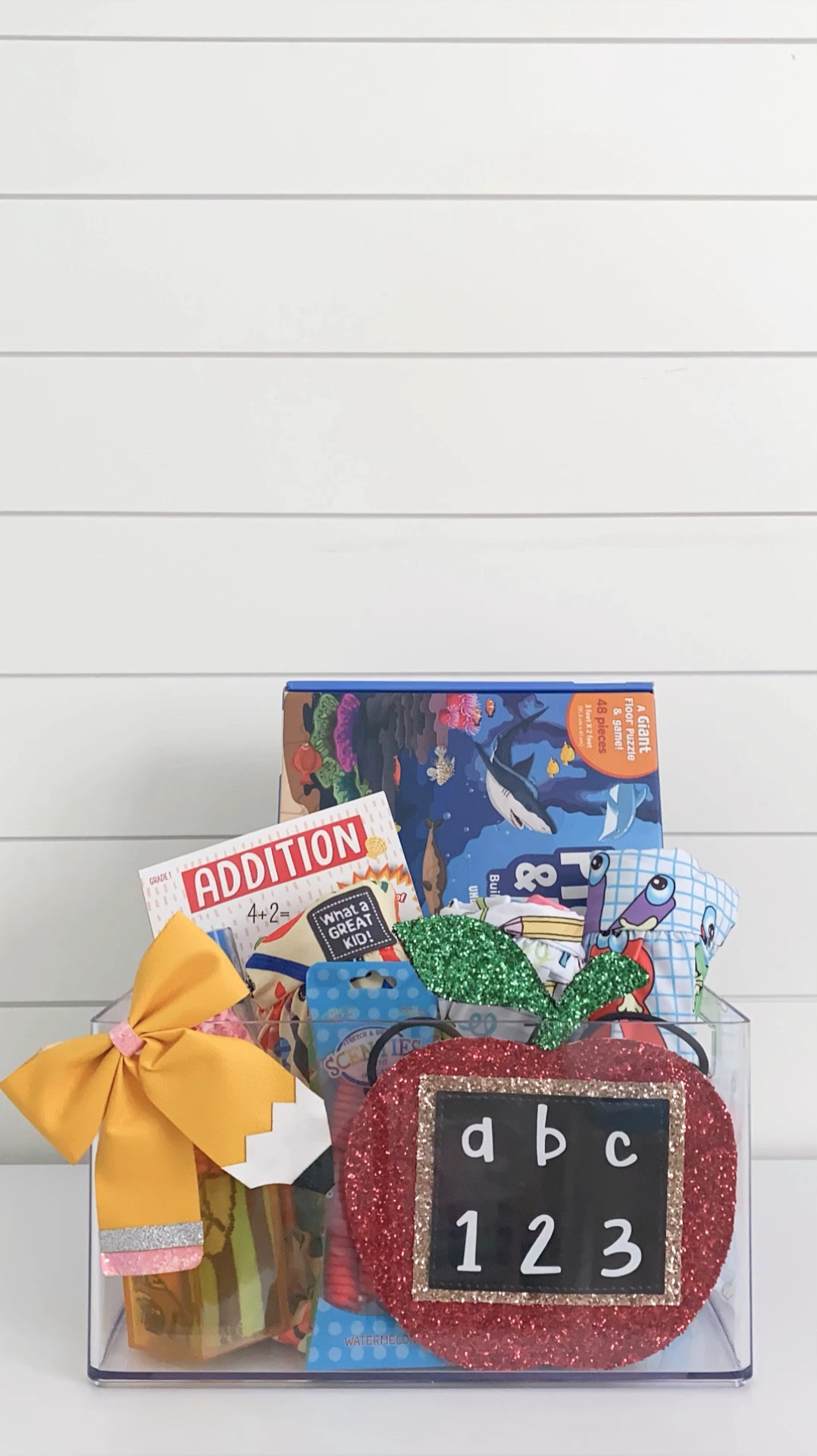 Back to School basket 🖍️ 🍎 🏫 

apple purse @bellynnecrafts
Save w/ code: Lulu 

#backtoschoolgiftidea
#backtoschool #firstdayofschool
#firstdayofpreschool #firstdayofprek #firstdayofkindergarten #backtoschoolbaskets #kindergarten #organization #playroom #playroomdecor #learnthroughplay #skillmatics #shopsmall #target #targetstyle #amazon #amazonfinds #mom #girlsclothes 

#LTKfamily #LTKkids #LTKBacktoSchool