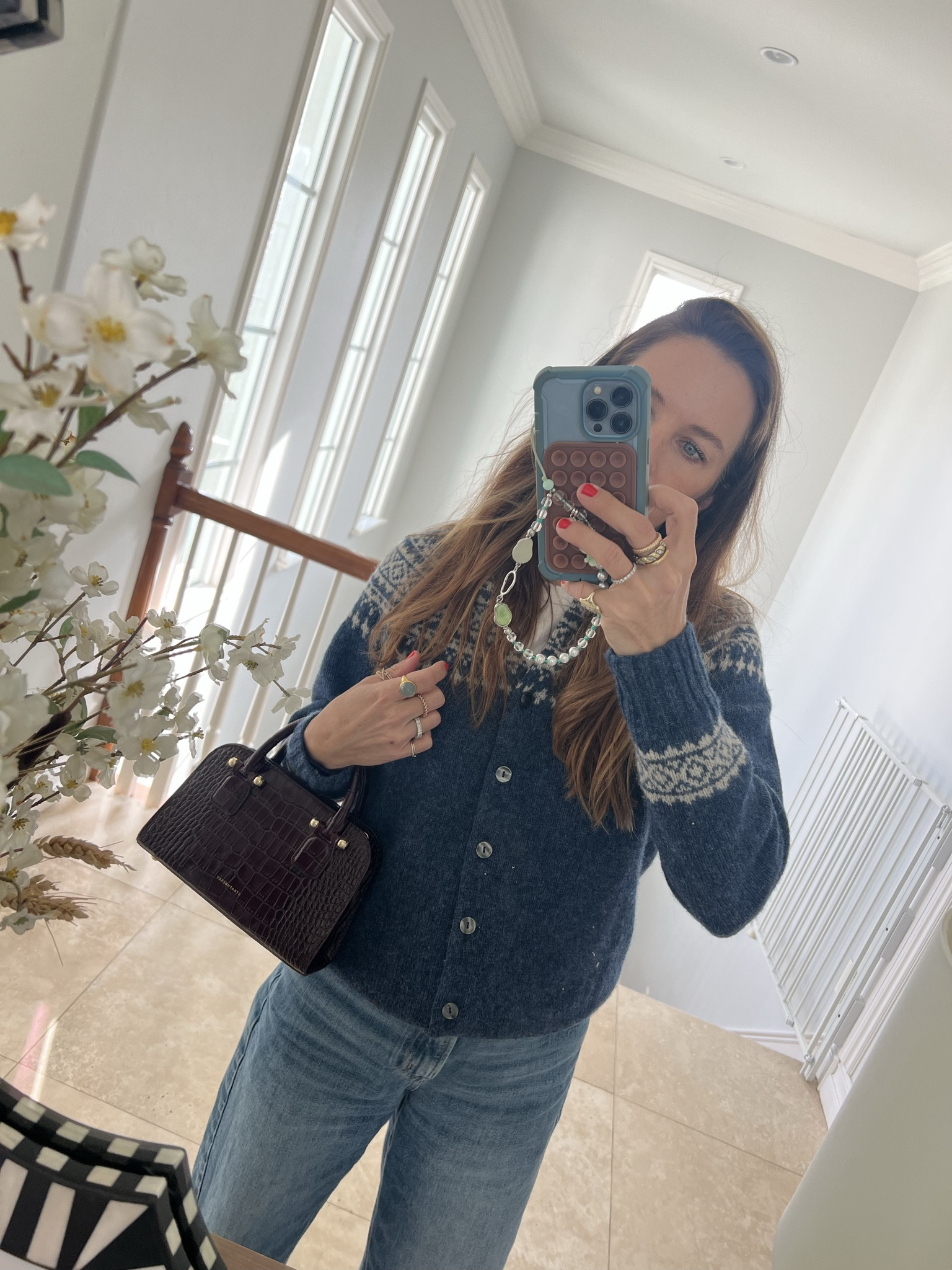 Mom outfit, mom style, perfect white tee, ox blood bag, ox blood purse, Merlot bag, merlot purse 

#LTKOver40 #LTKdayinmylife #LTKmorningroutine