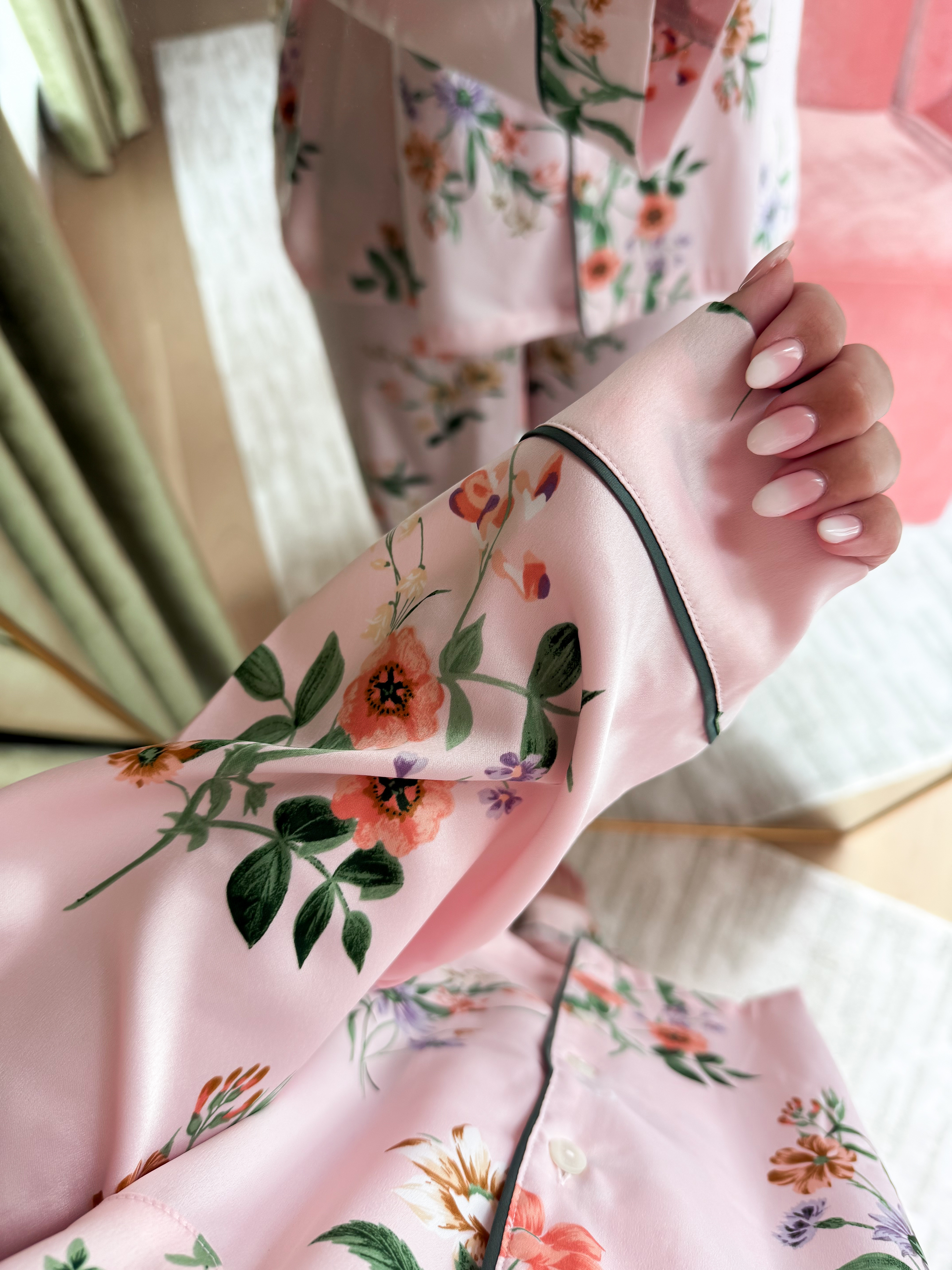 The prettiest spring pjs @victoriassecret #VSPartner wearing size medium! 

#LTKootd #LTKPetite #LTKgrwm