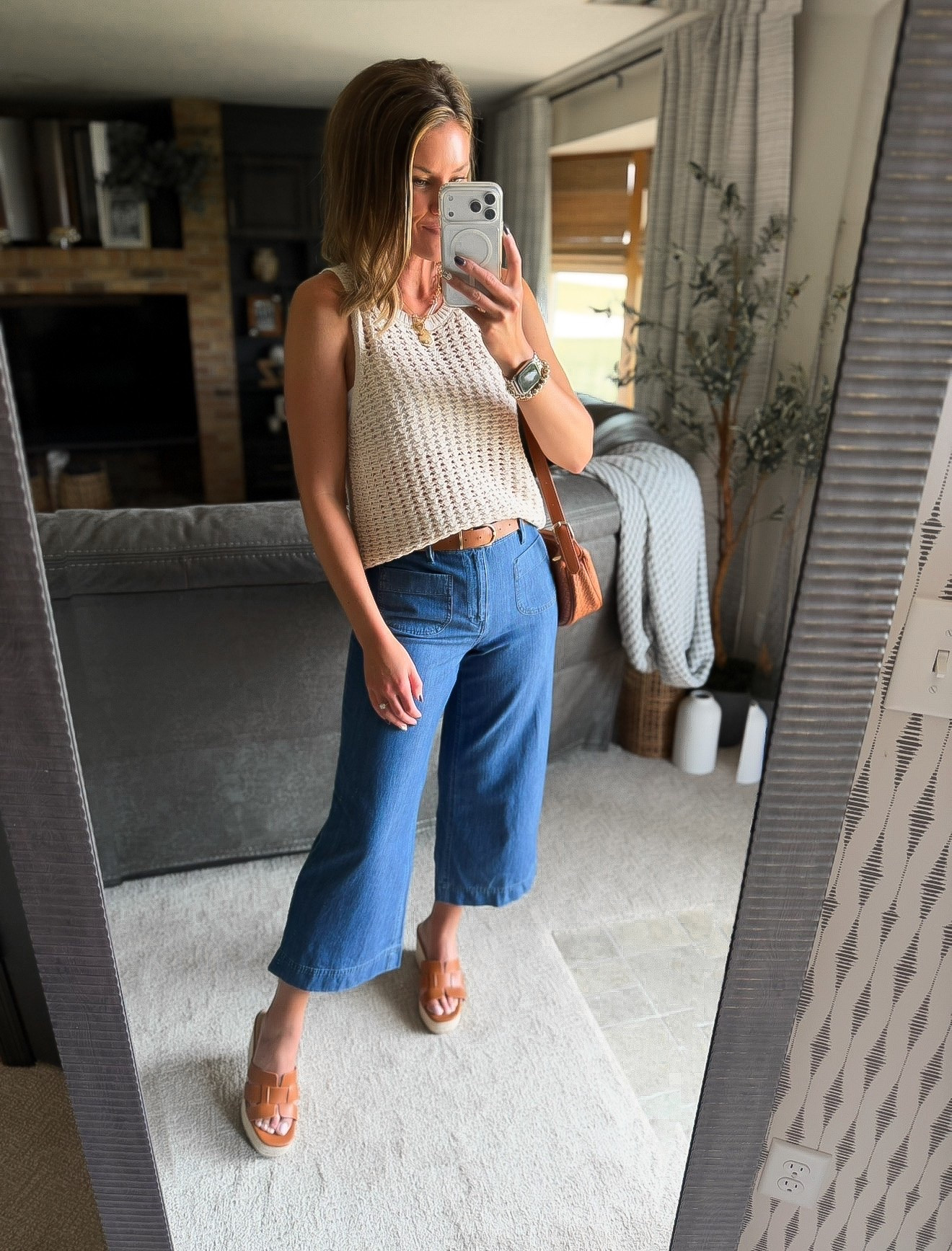 Proof that jeans CAN be comfortable. This style is so lightweight and have a partial elastic waistband 👏
Wearing small in top and jeans (size down if between in either)

#LTKSeasonal #LTKootd #LTKOver40