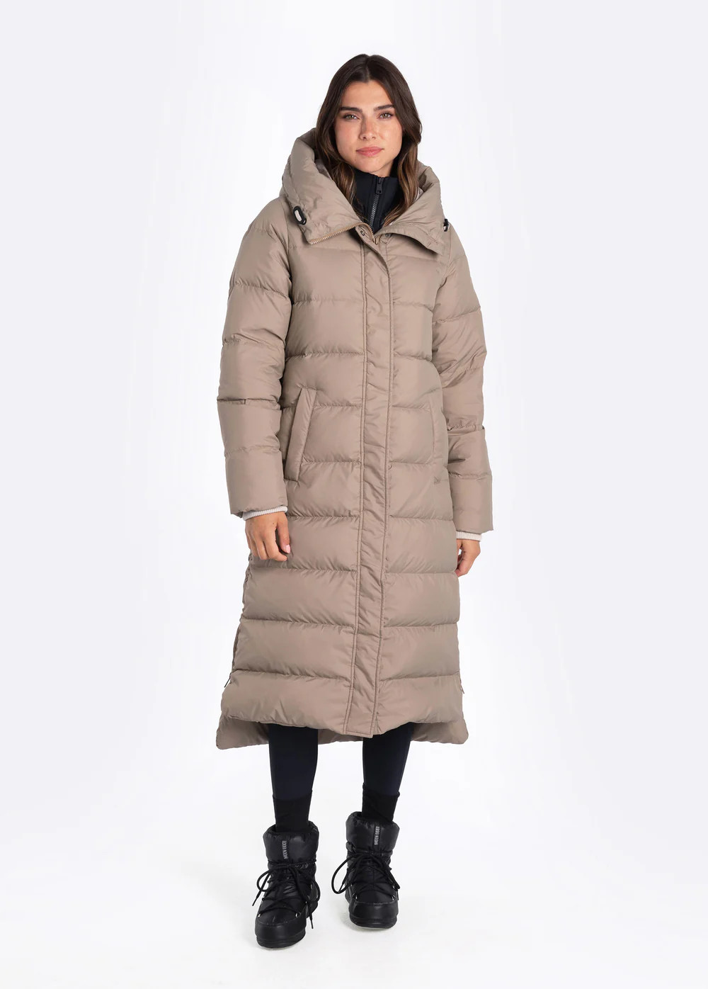 Nora Down Jacket -
    Oyster | Lolë US