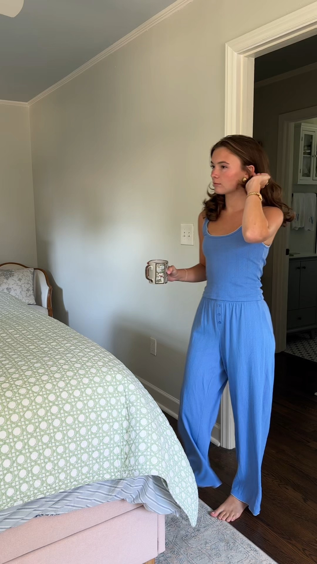 I wear an xs in both, which is my usual size! I’m 5’2” 

#LTKFindsUnder100 #LTKSaleAlert #LTKWorkwear