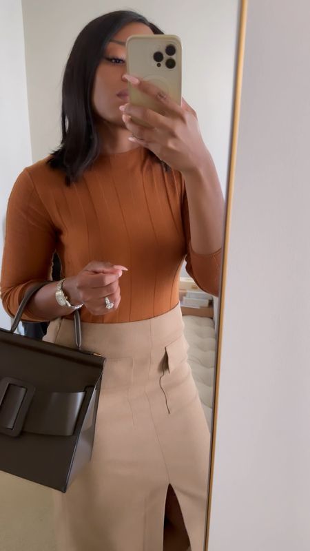 Fall workwear inspiration
What to wear to work 

#workoutfit
#midiskirt
#knitsweater


#LTKSeasonal #LTKitbag #LTKworkwear