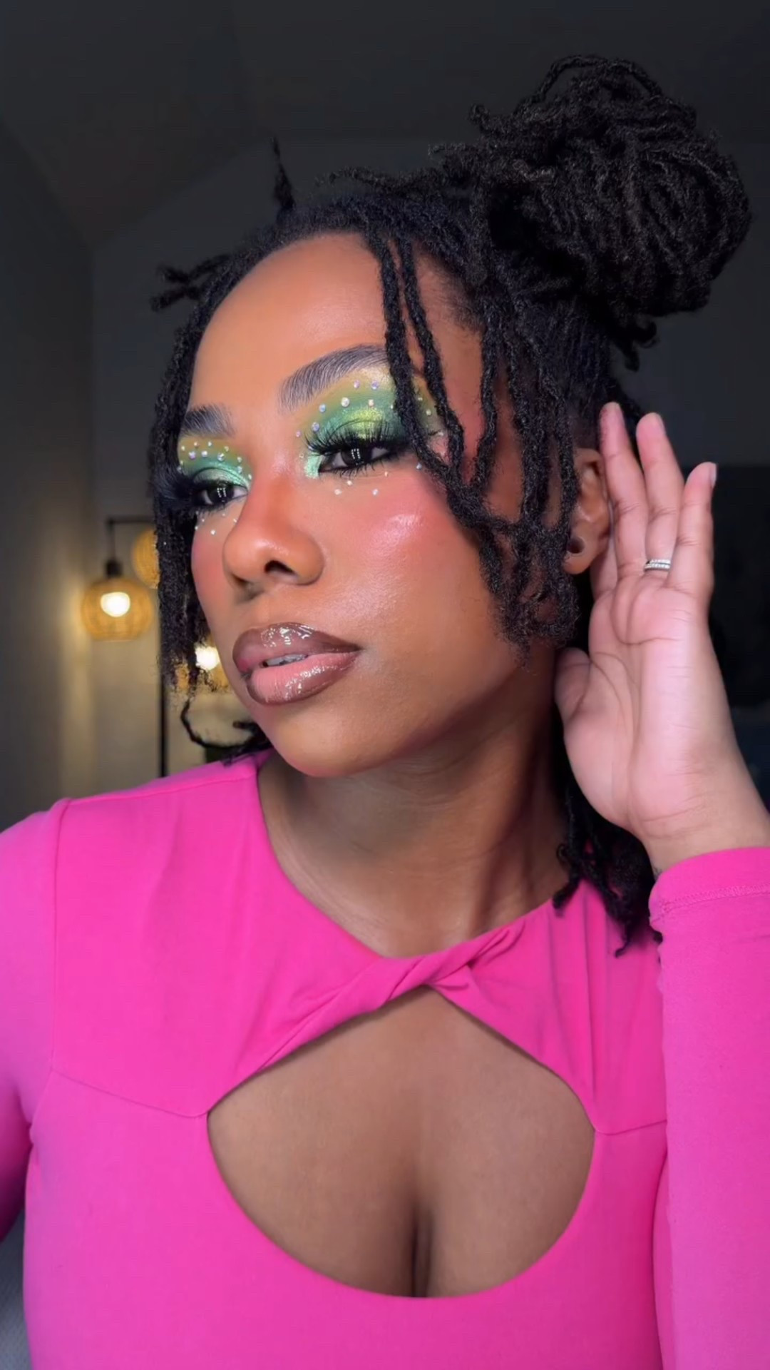 This look was everything 🧚🏽💚🌈🫧✨ Can we all just agree to bring back 2016 glam? 🥹😭



#LTKBeauty #LTKselfcare