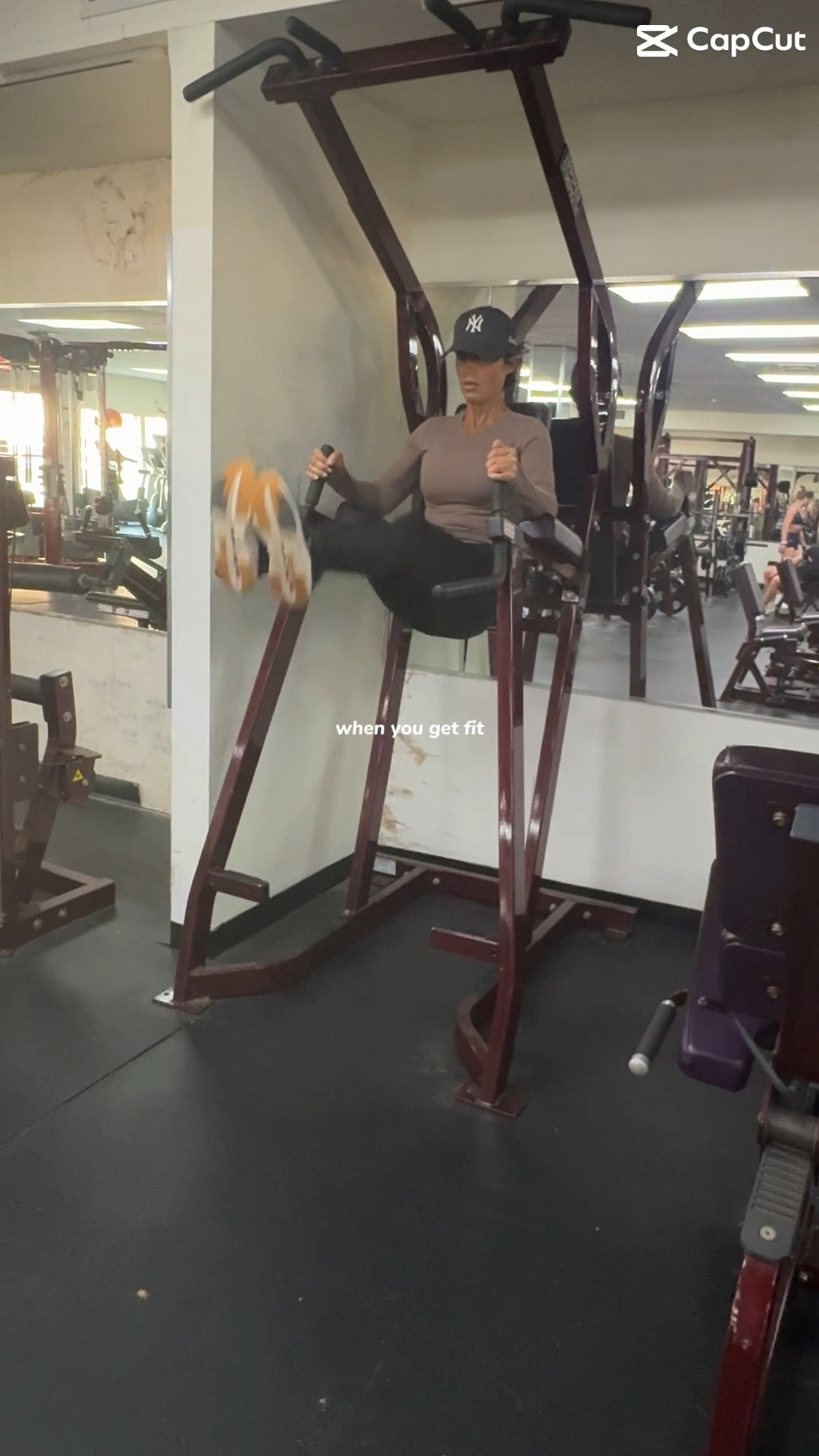 The little things that matter—showing up, moving my body, and feeling good. Simple workout for the day in my go-to fit: @gymshark shorts & leggings, @aritzia long sleeve top, Cloud Nova sneakers, and my @aritzia Yankees cap. Keep it simple, stay consistent! #Gymshark #Aritzia #WorkoutRoutine #FitnessMotivation #Activewear” #nordstrom 



#LTKActive #LTKOver40 #LTKFindsUnder100