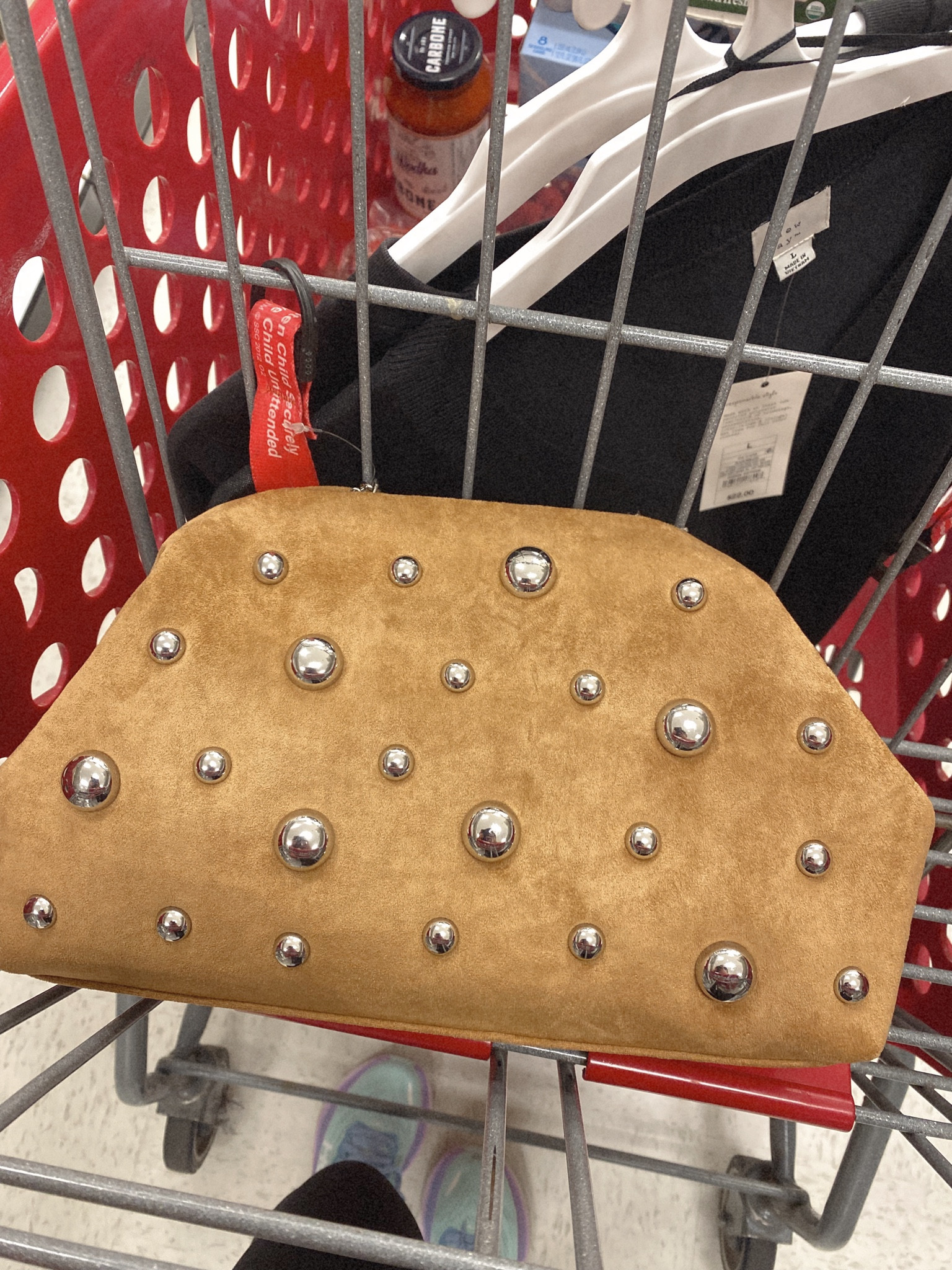 Grabbed this Anthro dupe oversized clutch from Target! So cute for fall 🍂🧸✨

Fall fashion, look for less, Target Style

#LTKFindsUnder50 #LTKStyleTip