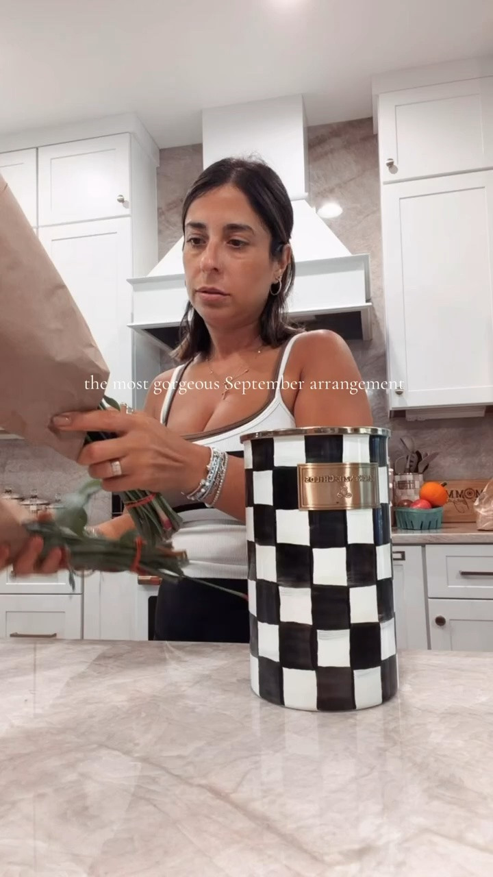 These flowers are the most gorgeous colors for the fall. I am 100% a summer girl, but these flowers ALMOST make me ready for fall. This is honestly the most gorgeous floral arrangement I’ve ever gotten, I absolutely love it with my checkered utensil holder that I used as a vase. 
Fall home decor, fall flowers

#LTKHome #LTKPetite #LTKSeasonal