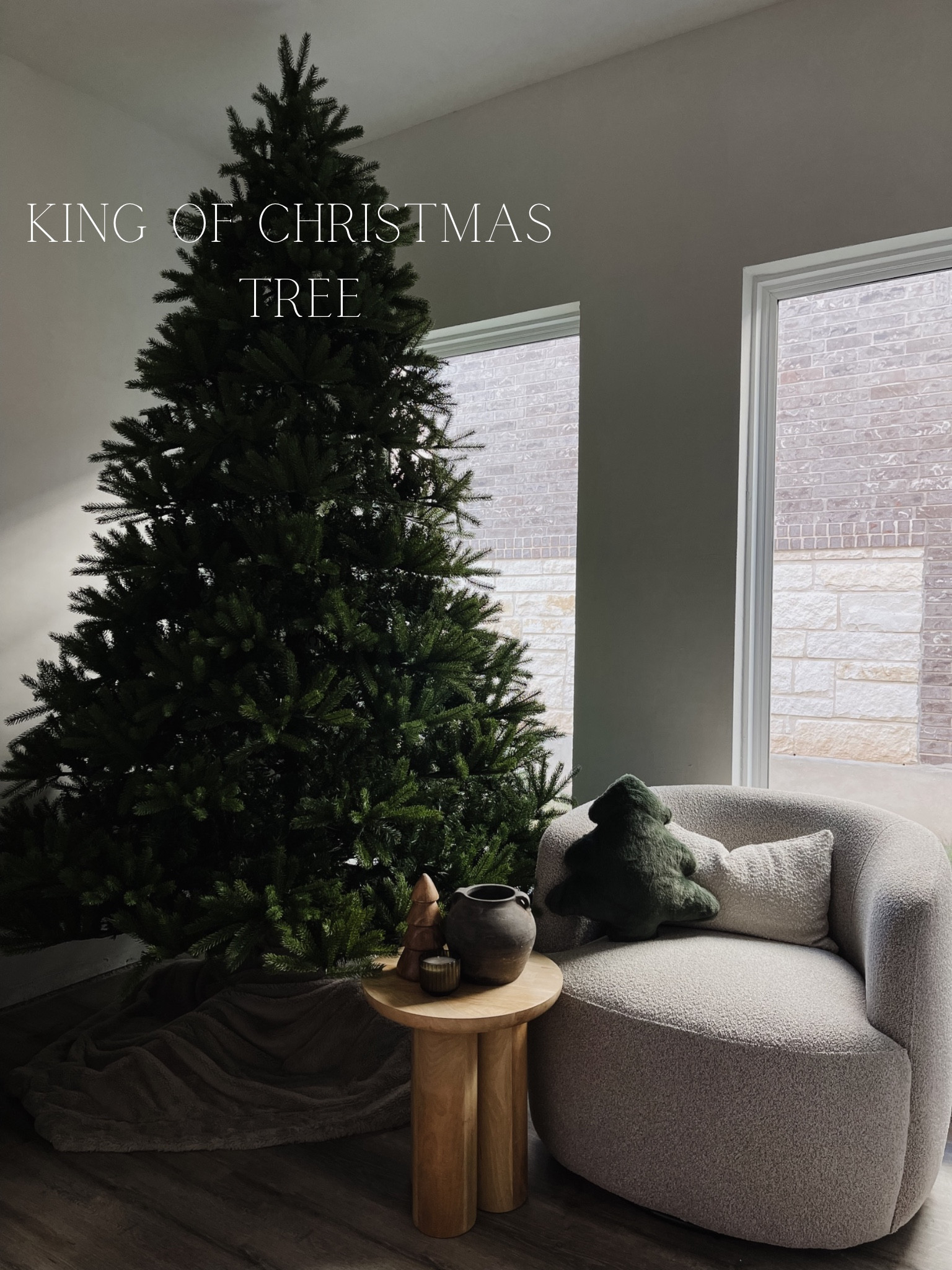 It's timeeeee to put up your Christmas trees and enjoy them!!🎄♥️ #kingofchristmas #christmastree #9ftchristmastree #christmas2023 #christmasinspo

#LTKhome