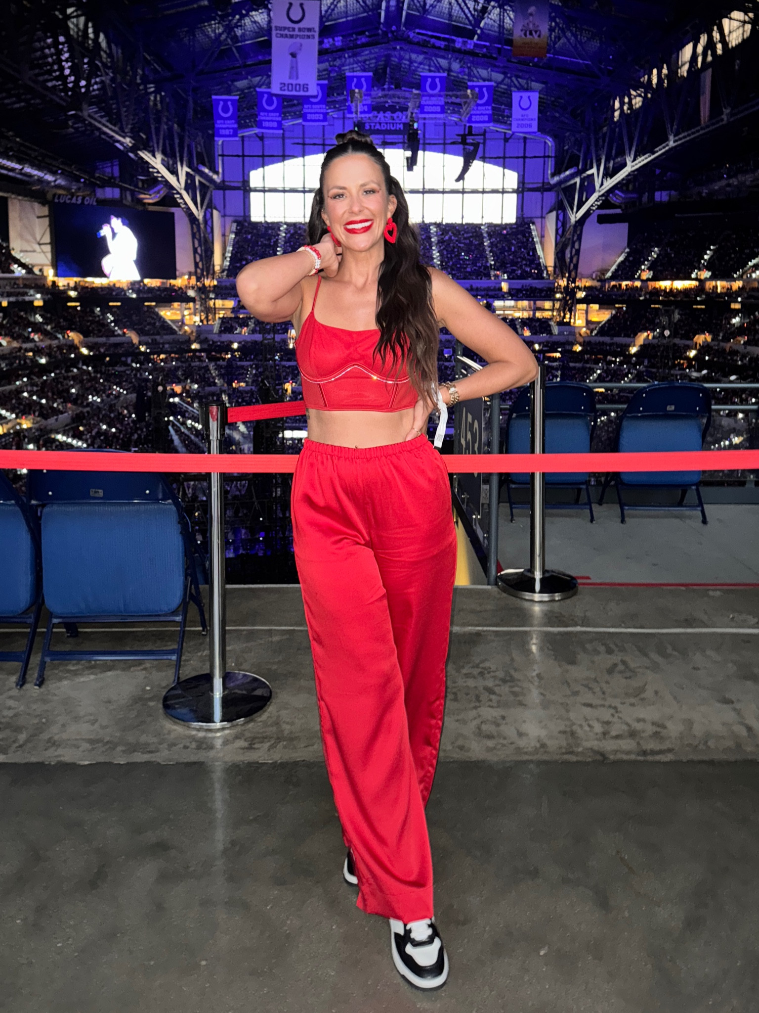 Top: Medium (slightly too large)
Pants: Small TTS
Shoes: 7 (if b/w go down)


#LTKParties #LTKFindsUnder50 #LTKHoliday