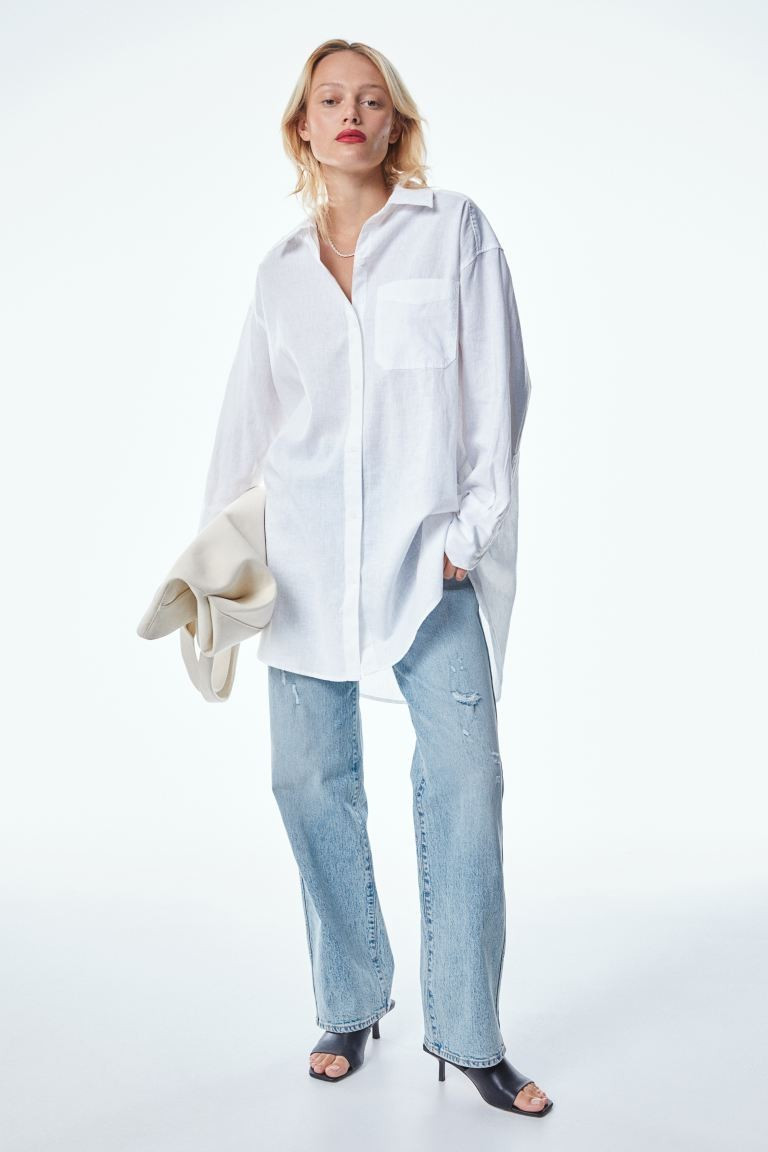 Oversized shirt in an airy, woven linen and cotton blend. Collar, buttons at front, yoke at back ... | H&M (US + CA)