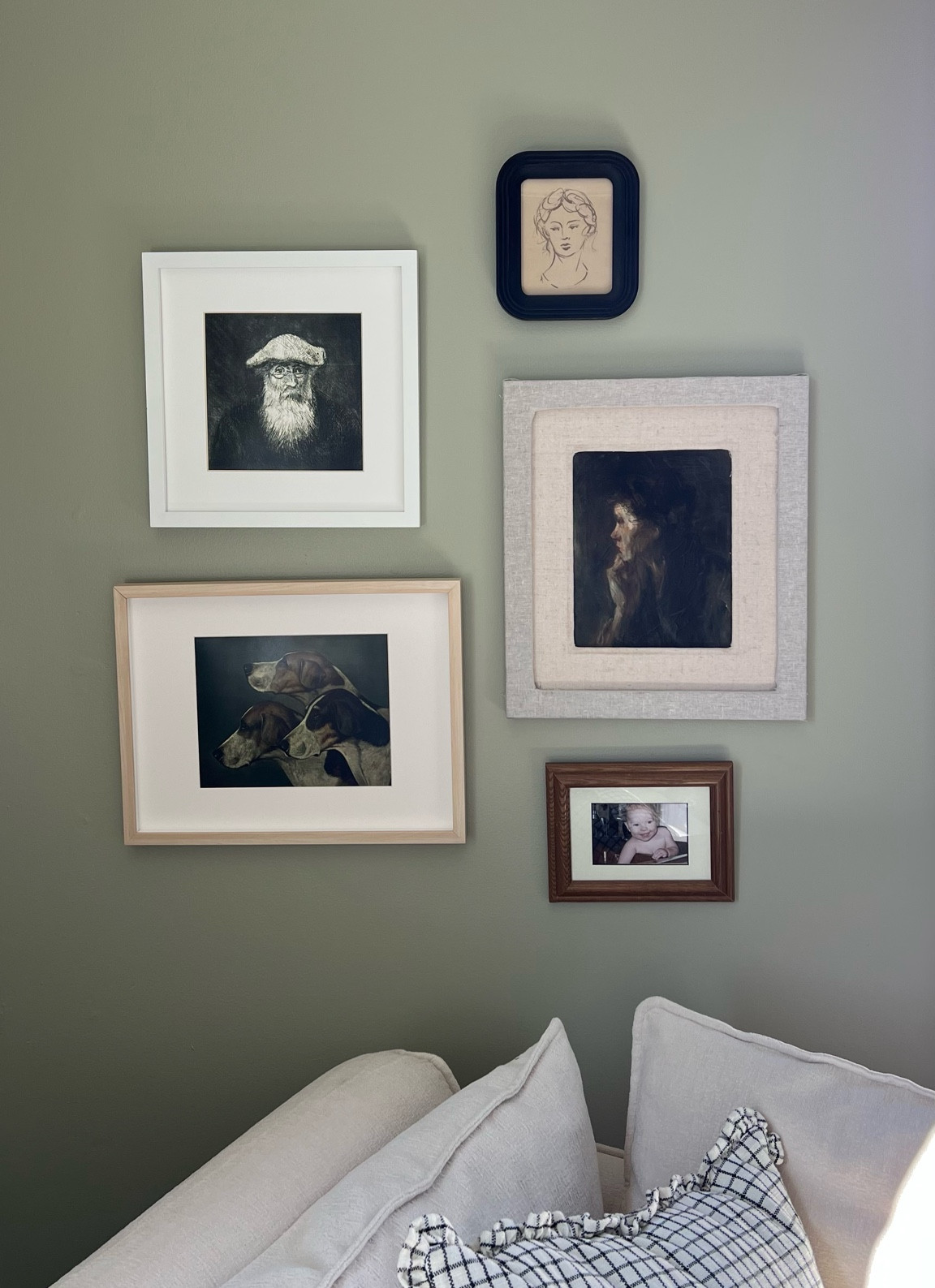 Loving this gallery wall in the office ✨ the art is all digital downloads from Etsy (under $5) & then printed at Walgreens. I like to add matte modge podge to make it look like a painting! The key is collected frames and no glass (so no glare). 