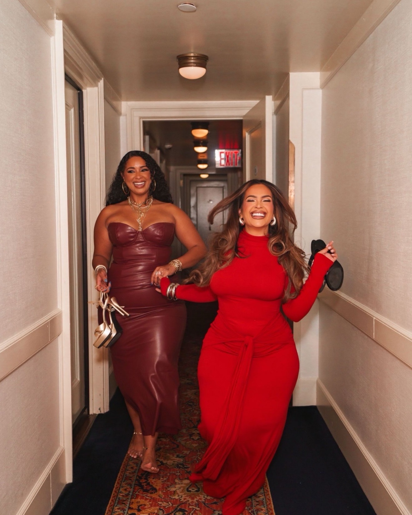 The holiday dress I’ll be restyling for Valentine’s Day date night! Super stretchy and flatters the curves. Wearing a size large!

Red dress, date night outfit, midsize fashion, curvy petite, maxi dress, holiday outfits

#LTKMidsize #LTKootd #LTKHoliday