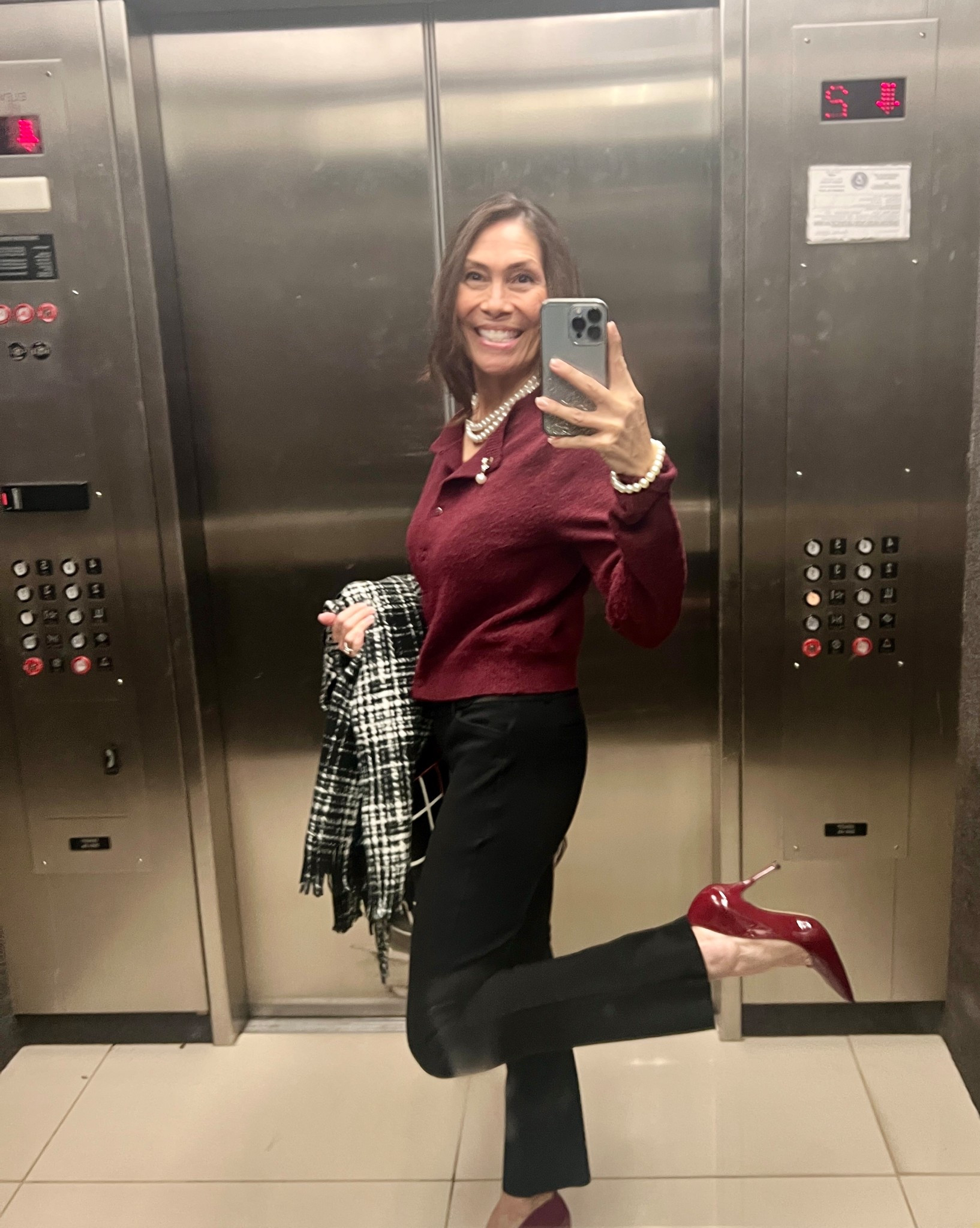 This week’s elevator work look. I paired a simple pair of black treasures with a cardigan sweater and one of my favorite pair of ￼stilettos.

BellaGrey Designs 
Work wear
Elevator look

