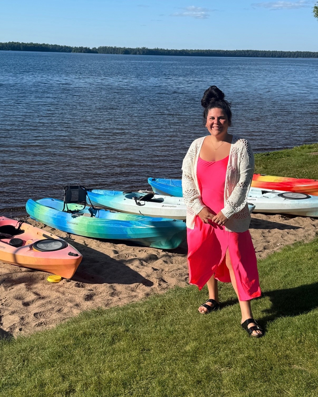 What a perfect dress for an evening by the lake! 

#LTKSeasonal #LTKMidsize #LTKFindsUnder50