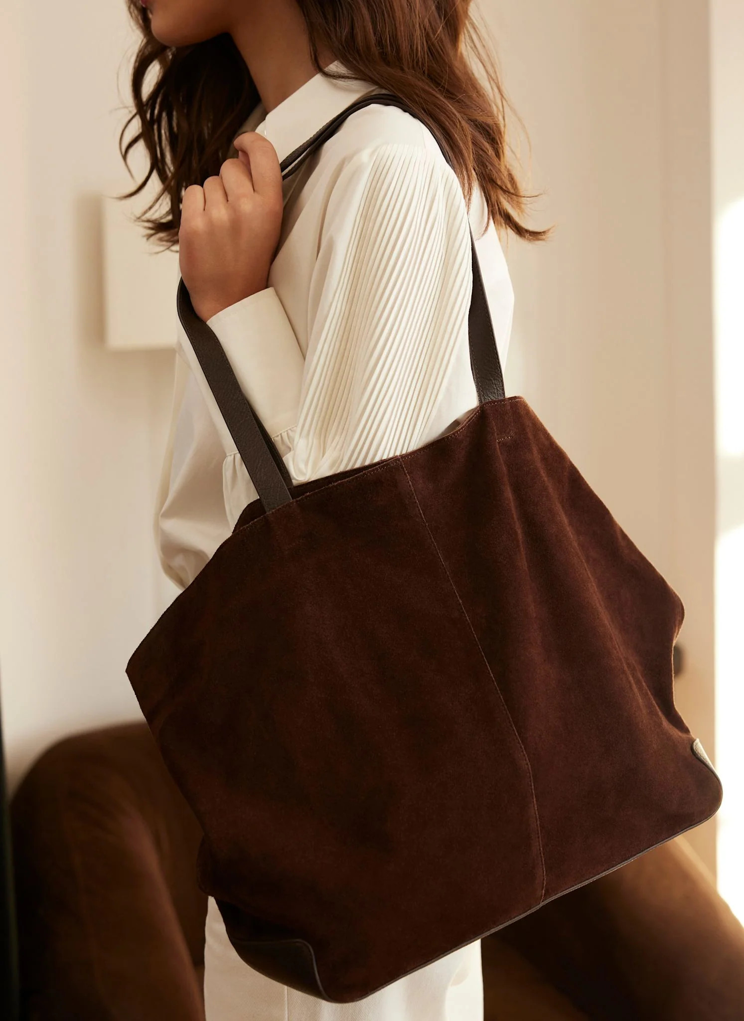 Chocolate Brown Suede Oversized Tote Bag | Mint Velvet