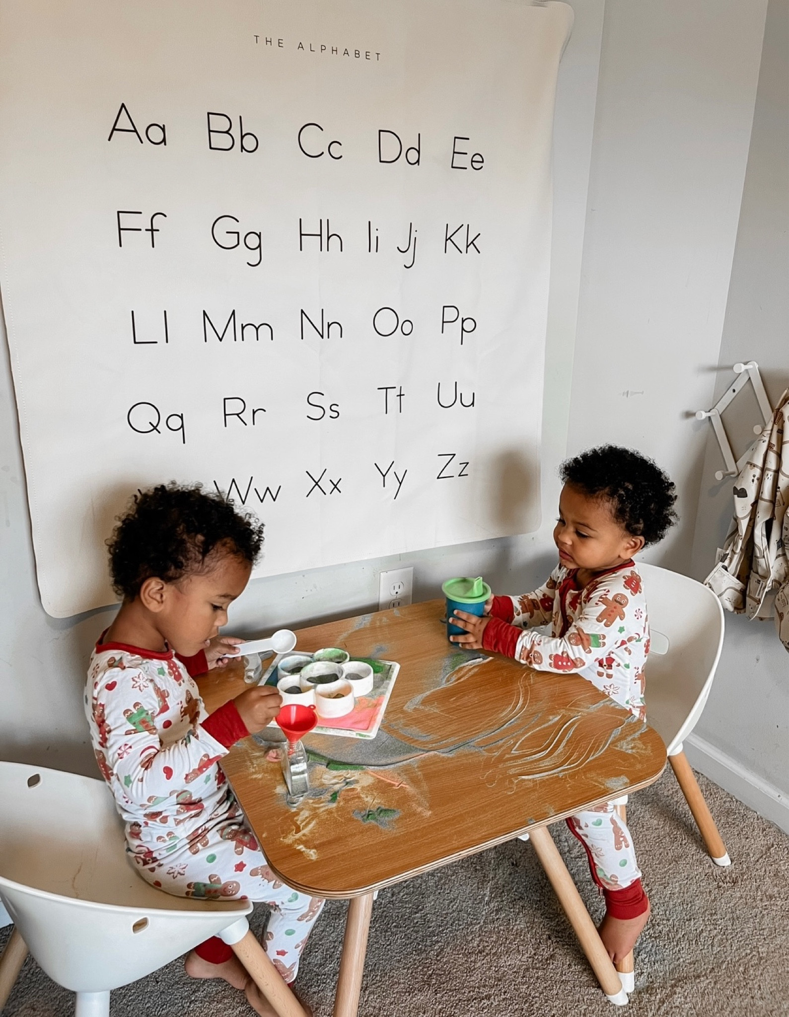 Sahm toddler activity of the day! Use code JERRELLC at Lalo!! 