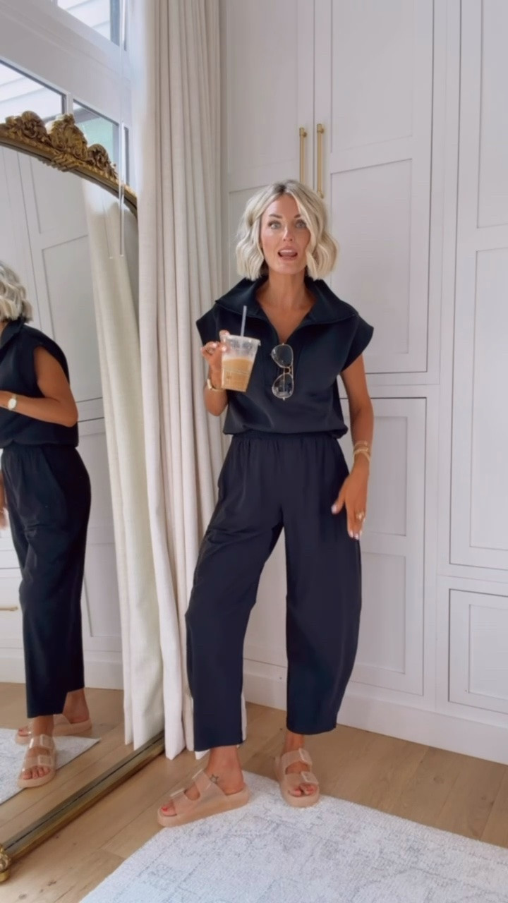 This @Target matching set is so good 😍 it also comes in brown! Wearing S.

Loverly Grey, Target find, Target fashion, matching set, athleisure, activewear

#LTKootd #LTKSeasonal #LTKActive